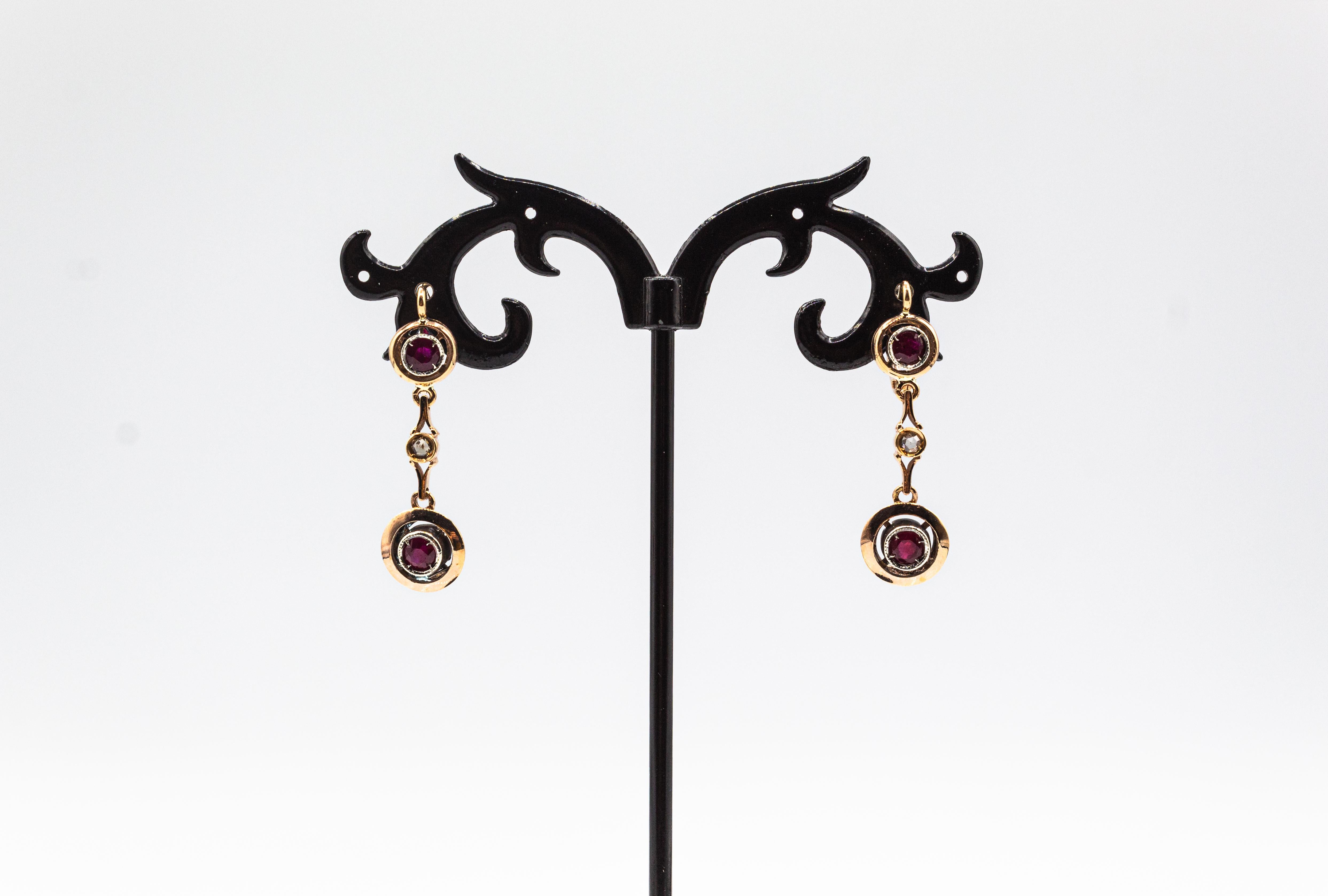 Art déco Style Art Déco  Boucles d'oreilles à levier en or jaune avec diamant blanc taillé en rose et rubis en vente