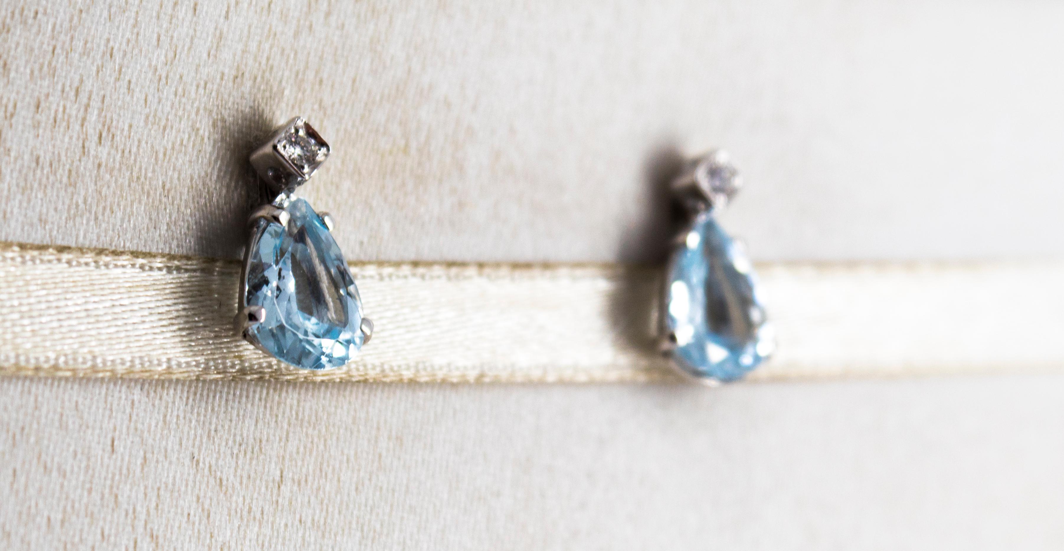 Clous d'oreilles de style Art déco en or blanc avec zircon blanc taille poire et aigue-marine en vente 4