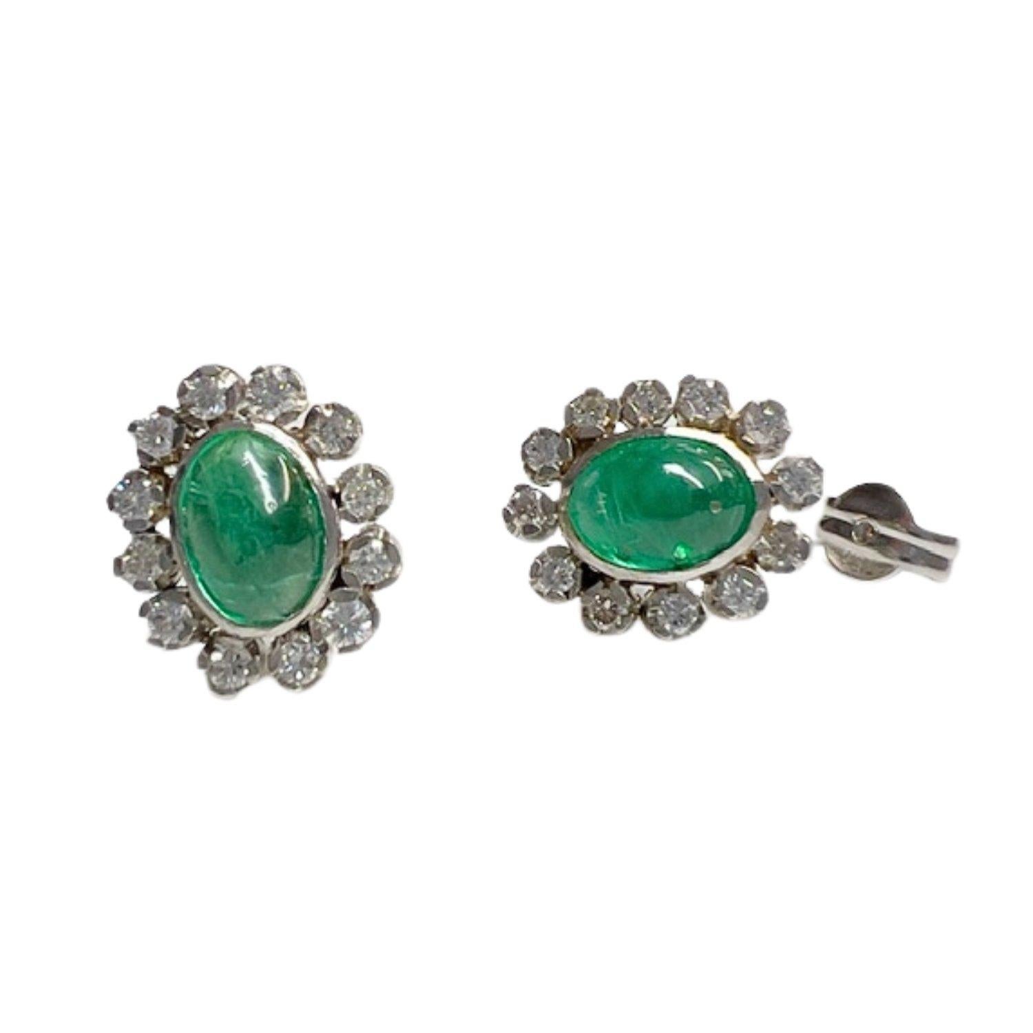Women's Art Deco Style with Diamonds and Emerald Platinum Rosette Ear For Sale