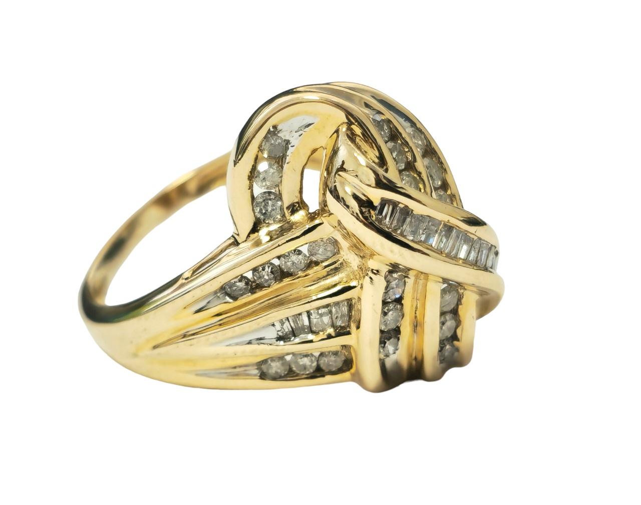 Medieval Art Deco Style Womens 2.10 Carat Diamond Engagement Ring in 14k Yellow Gold For Sale