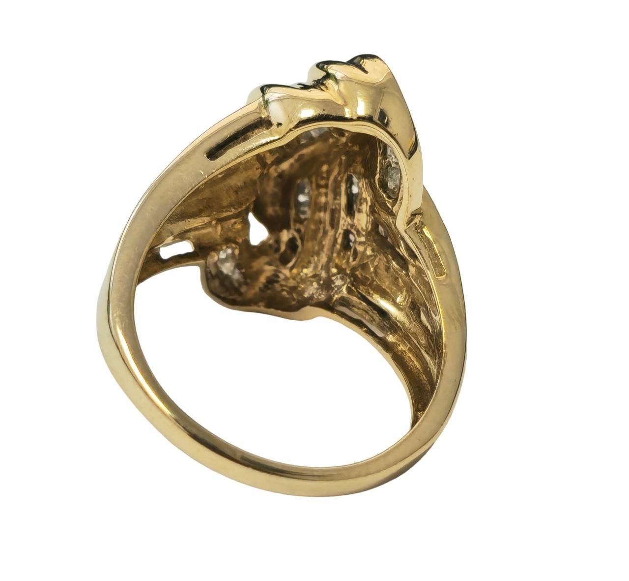 Taille ronde Bague de fiançailles de style Art déco en or jaune 14 carats avec diamants de 2,10 carats pour femme en vente