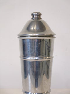 Coctelera de Aluminio Estilo Art Decó de Kraftware