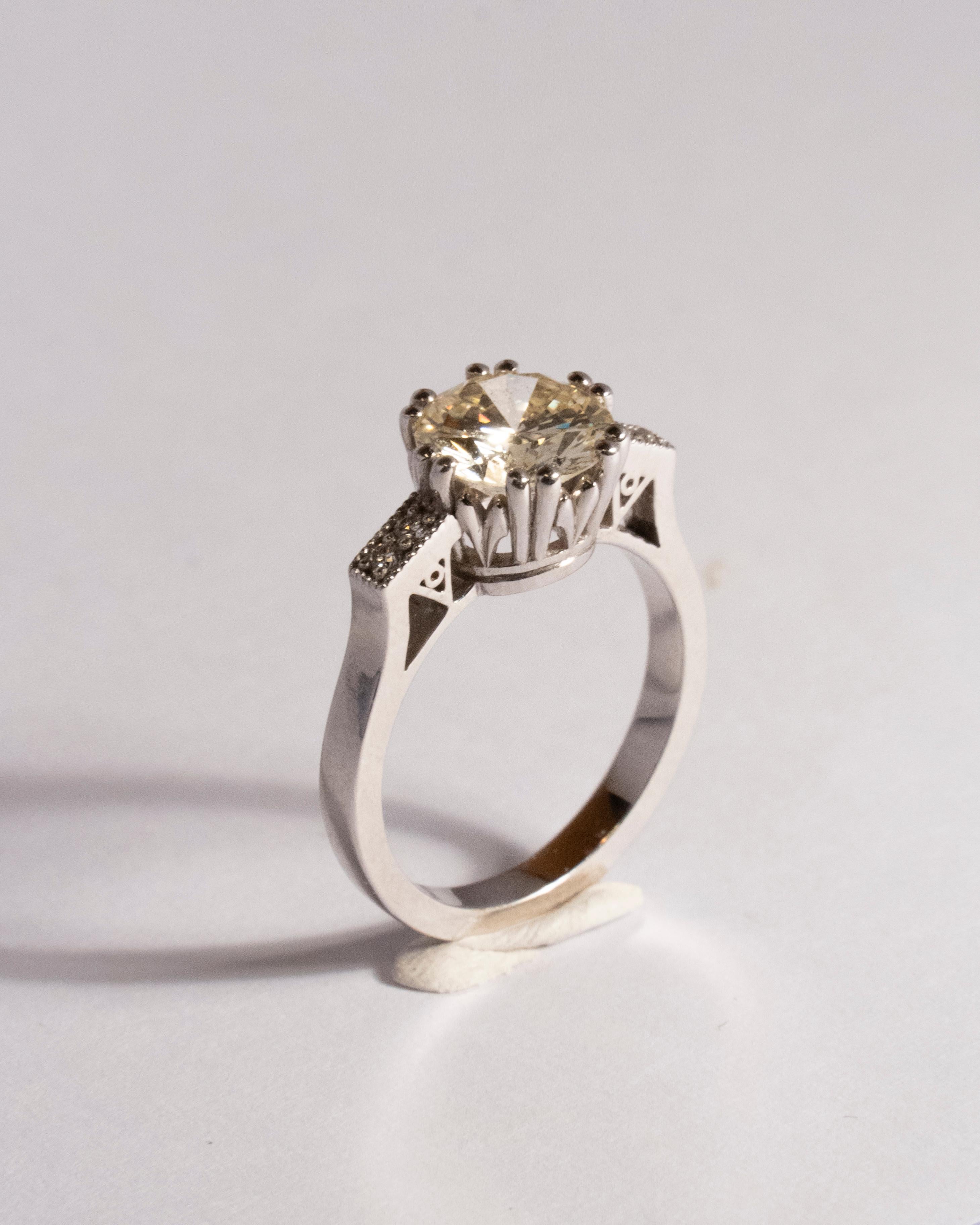 Brilliant Cut Art-Deco styled diamond ring ‘Vittoria’ with a 2ct Antique light yellow Diamond For Sale