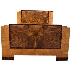 Lit double en noyer Art Déco des années 1930