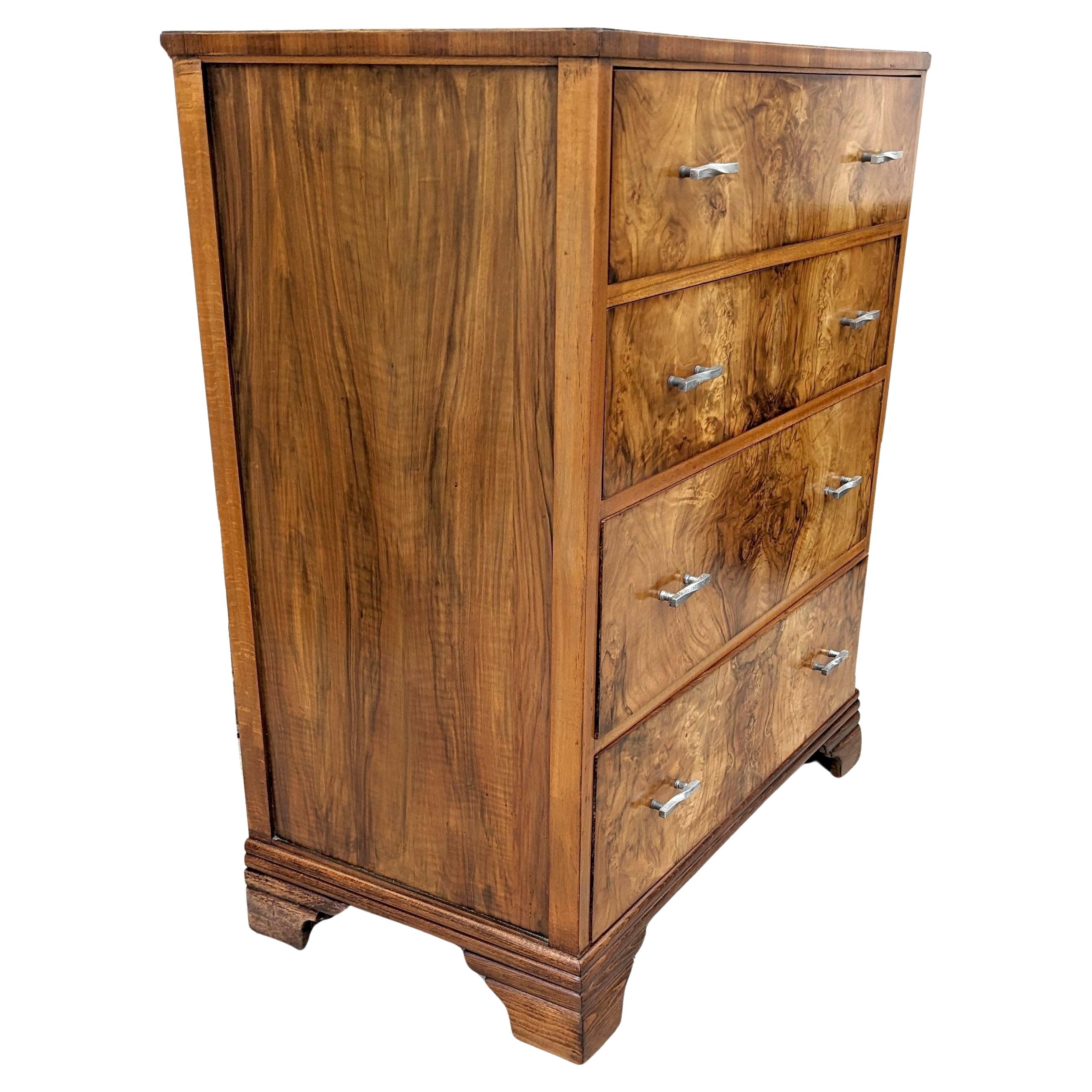Art Deco Stylish Burr Walnut Chest Of Four Drawers, English c1930's For Sale 4