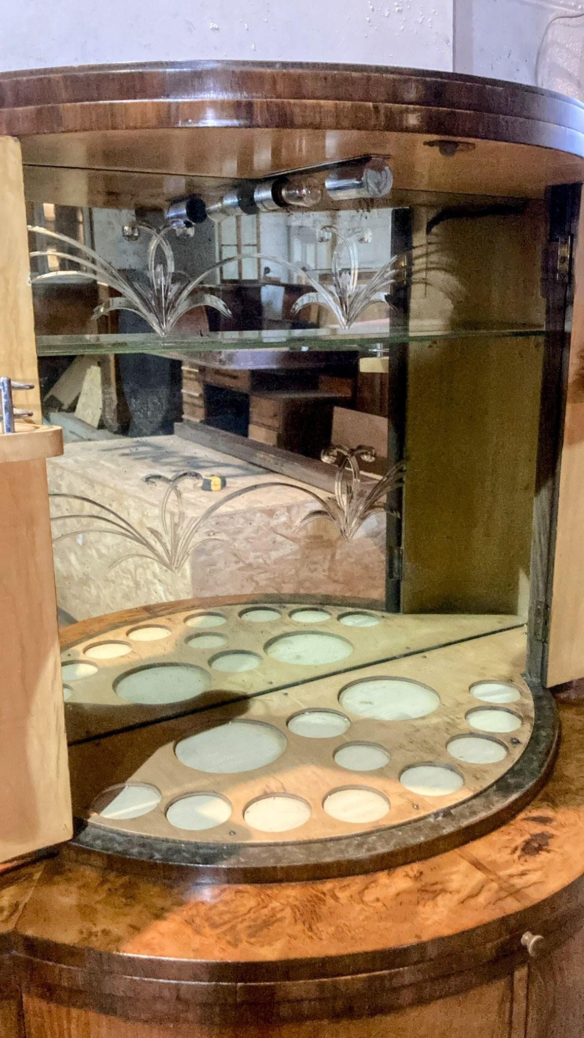 Art Deco Stylish Cocktail Cabinet, Dry Bar , C1930 For Sale 10