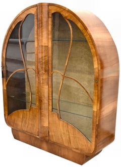 Art Deco Stylish Display Vitrine Cabinet in Walnut, English, 1930s