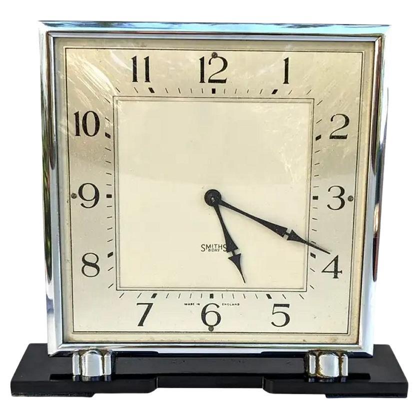 Orologio da tavolo in stile Art Deco di Smith & Smith, Inghilterra, 1930 ca. in vendita