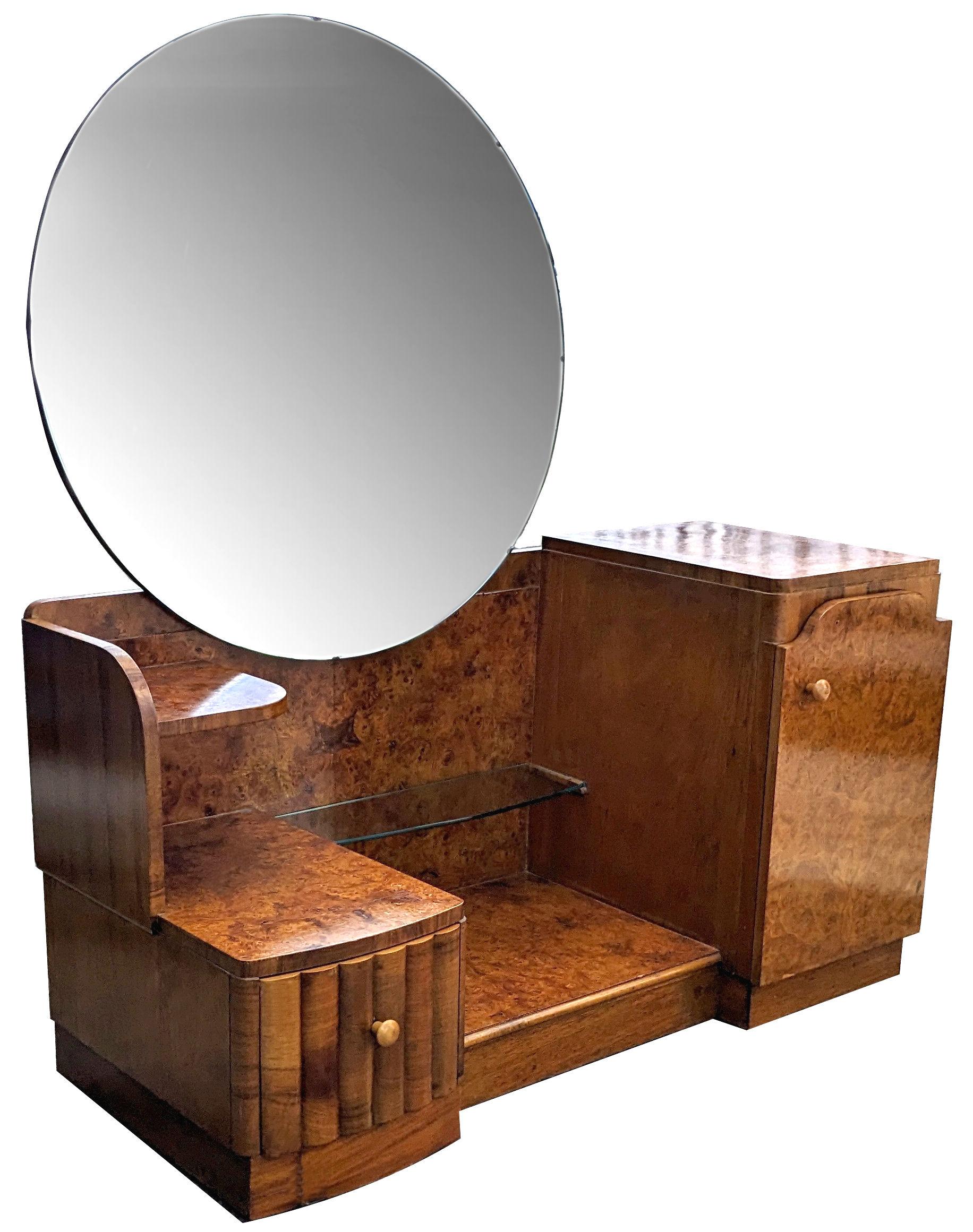 Art Deco Stylish Vanity Dressing Table In Walnut, English, c1930 For Sale 4
