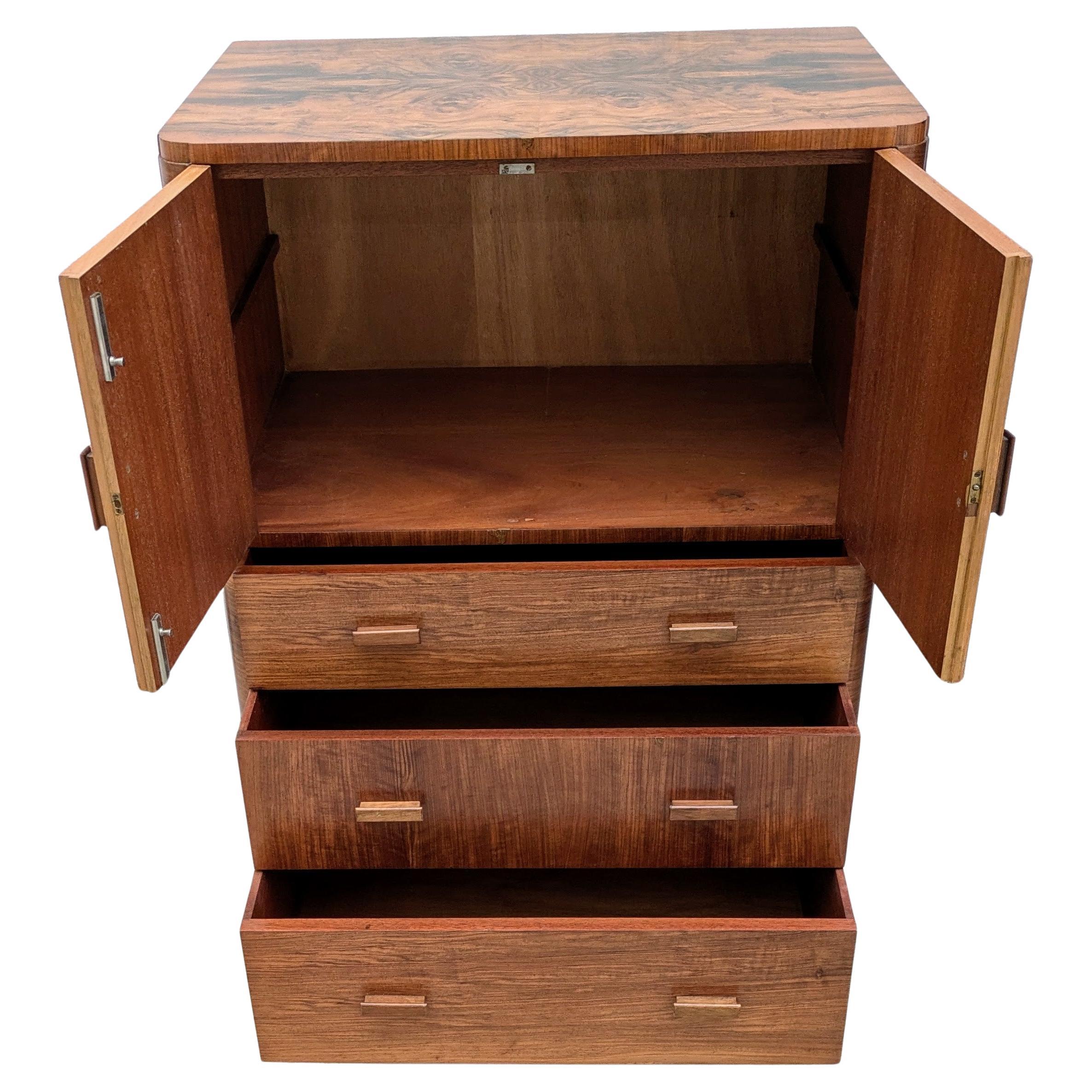 Art Déco Art Deco in stile noce  Pressa per lino, Tallboy, Inglese, c1930 in vendita