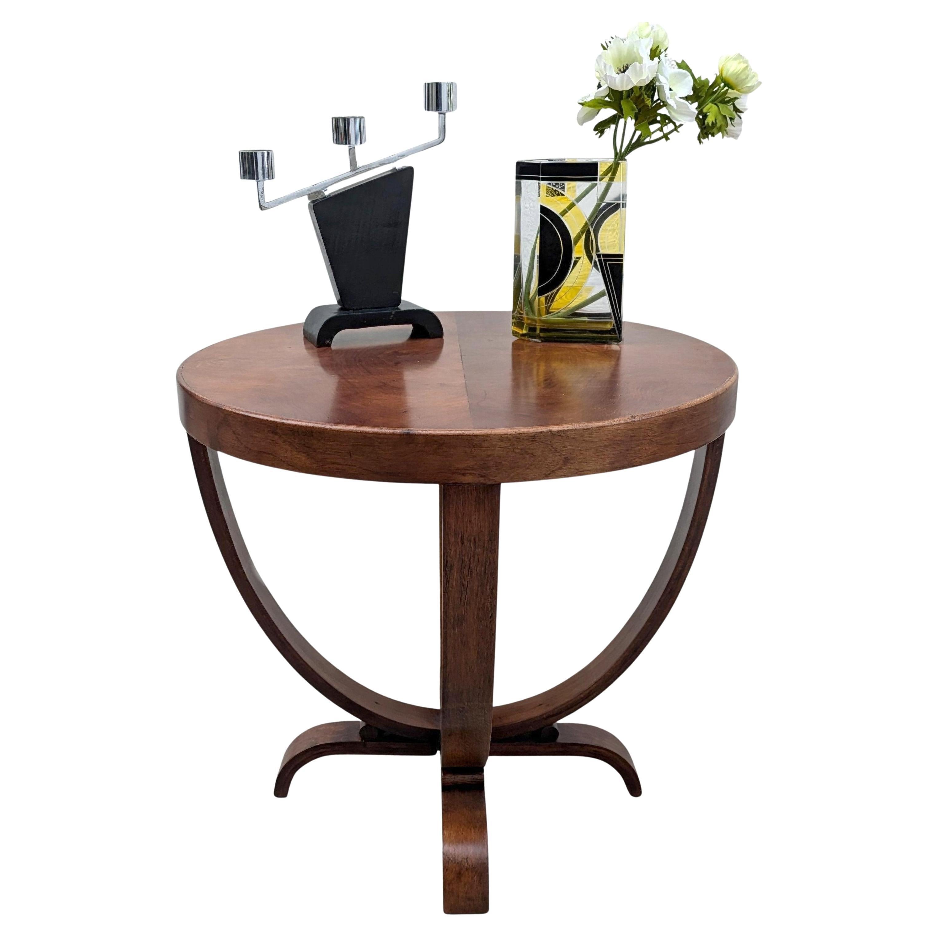 Art Deco Stylish Walnut Occasional Coffee Table, English, c1930