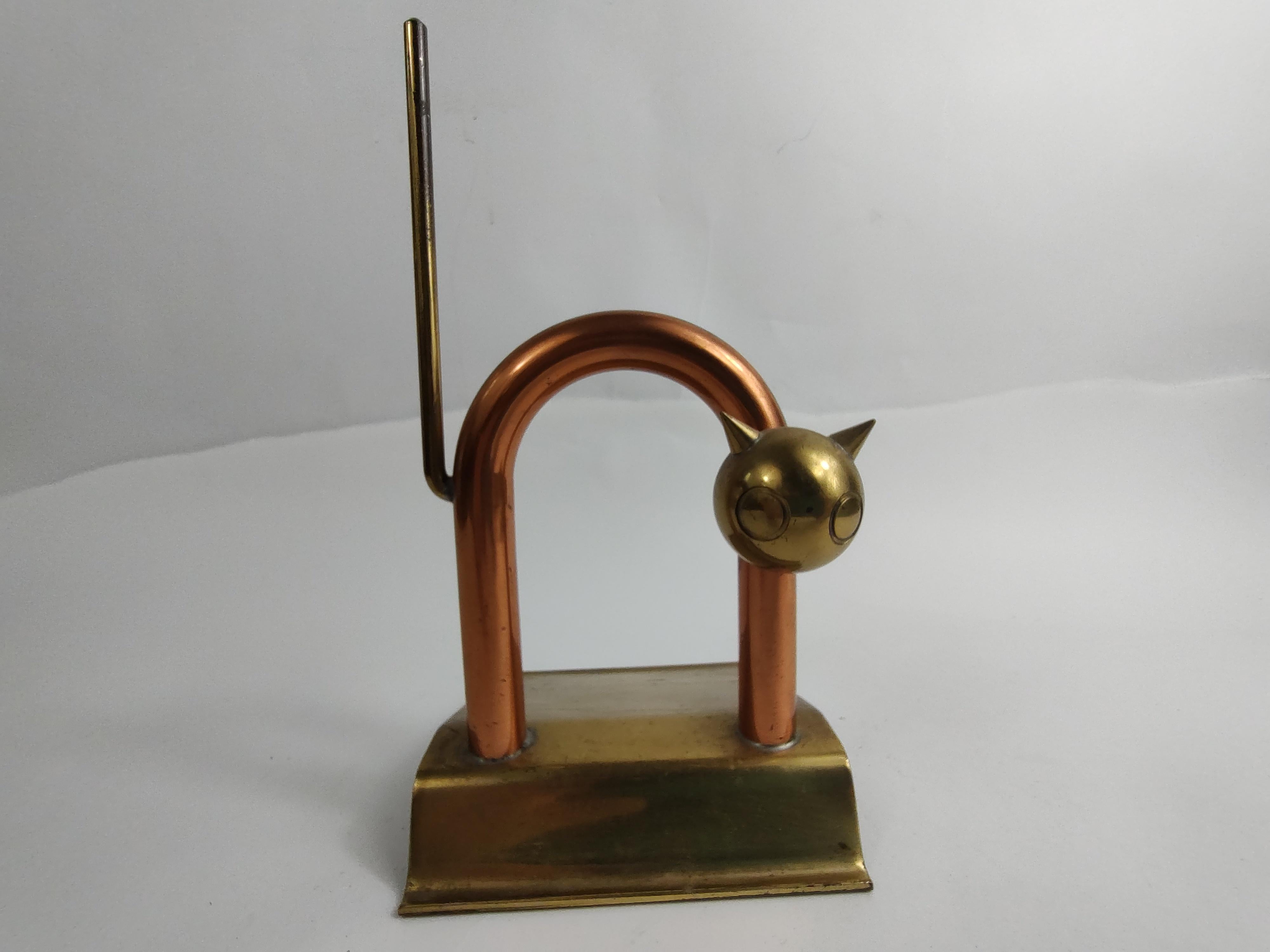 Art Deco Stylized Cat Door Stop by Walter Von Neesen for Chase, circa 1935 For Sale 2