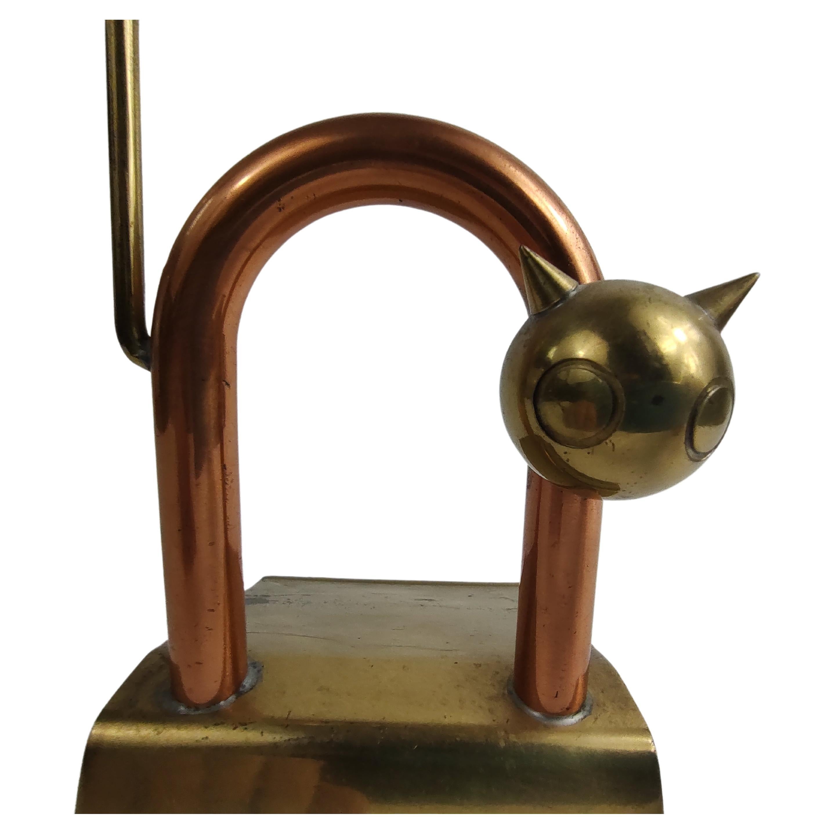 Stop de porte Art Déco en forme de chat stylisé par Walter Von Neesen pour Chase, vers 1935 en vente