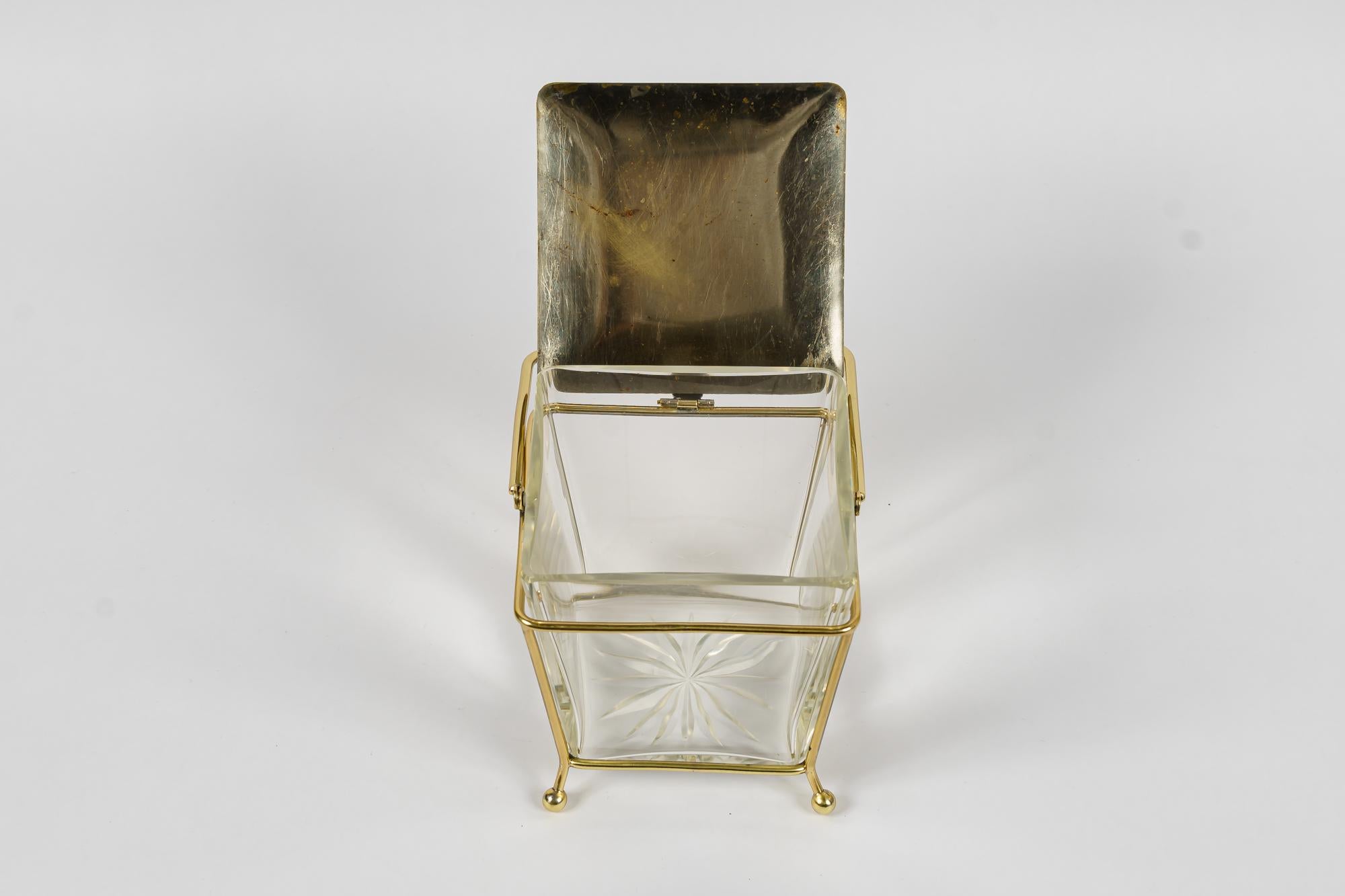 Sucrier Art déco avec pièces en verre et en laiton d'origine viennoise vers les années 1920 en vente 1