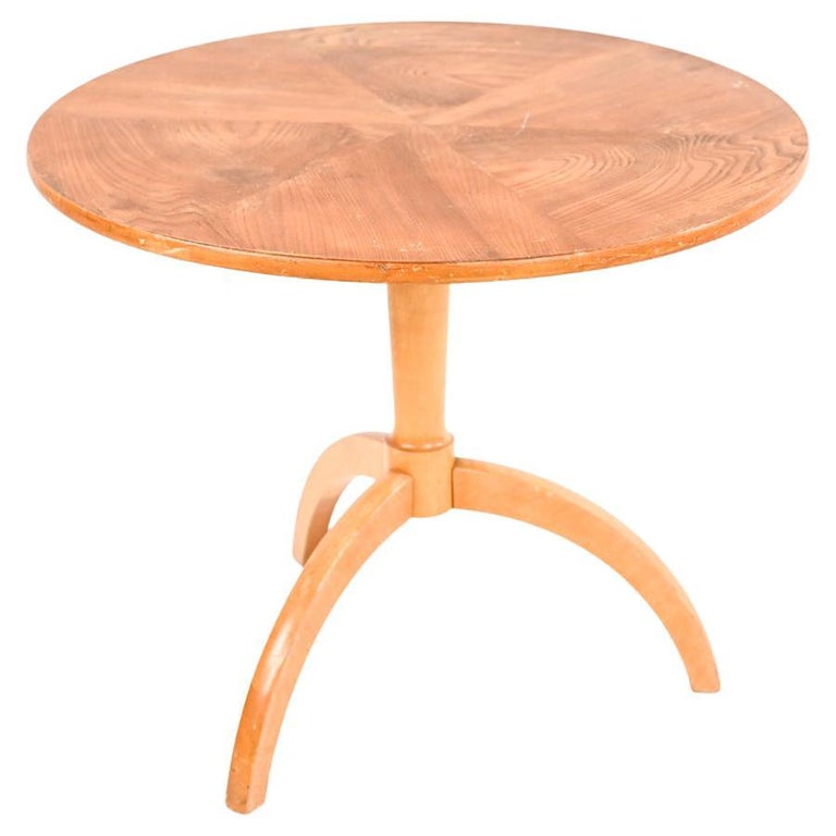 Art Deco Sunburst Round Tripod Side Table Style Of Heywood Wakefield For At 1stdibs Art Deco Sunburst Round Tripod Side, Heywood Wakefield Round Side Table