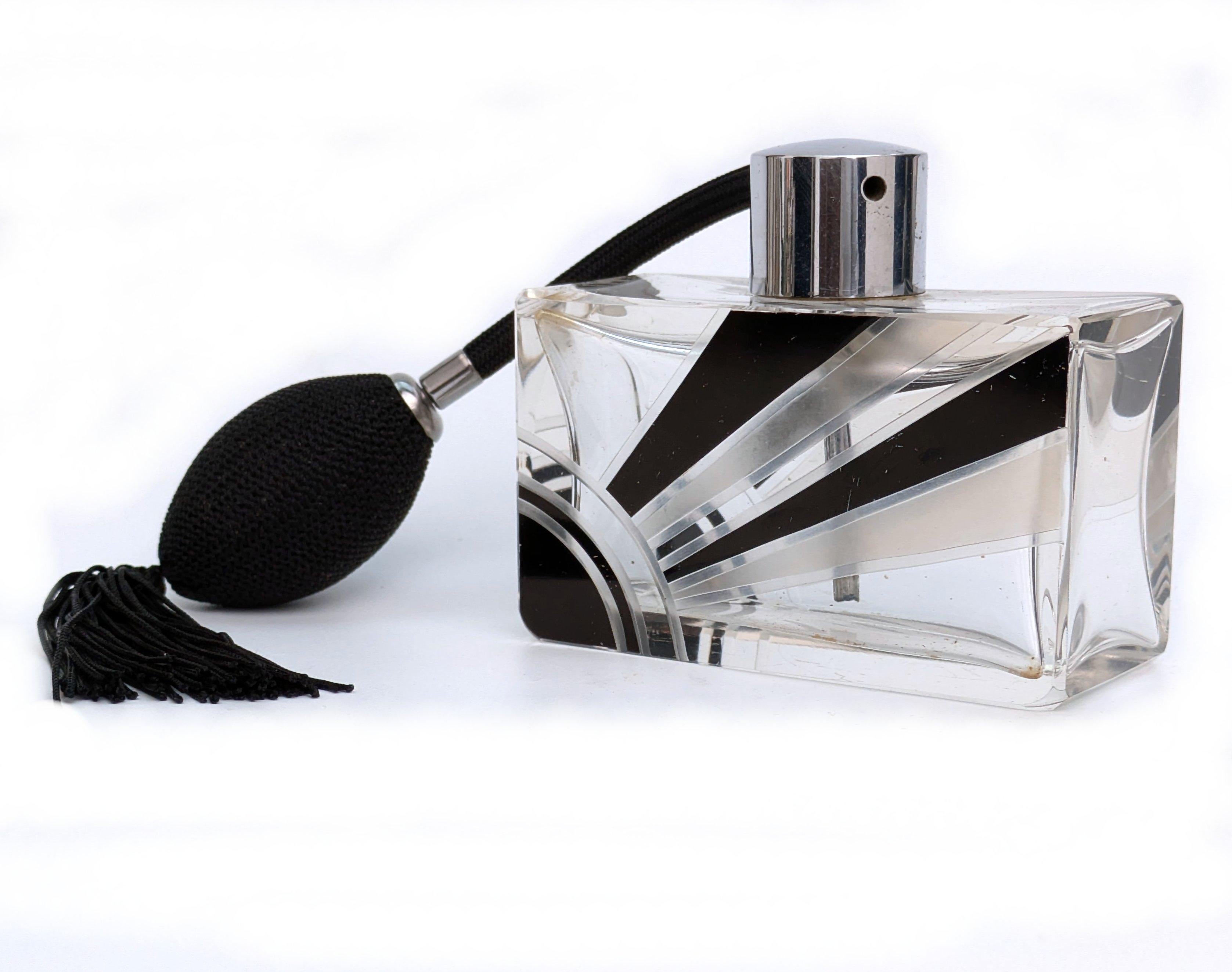 Émaillé Bouteille de parfum Atomizer Sunray en verre taillé Art Déco pour femmes, années 1930 en vente