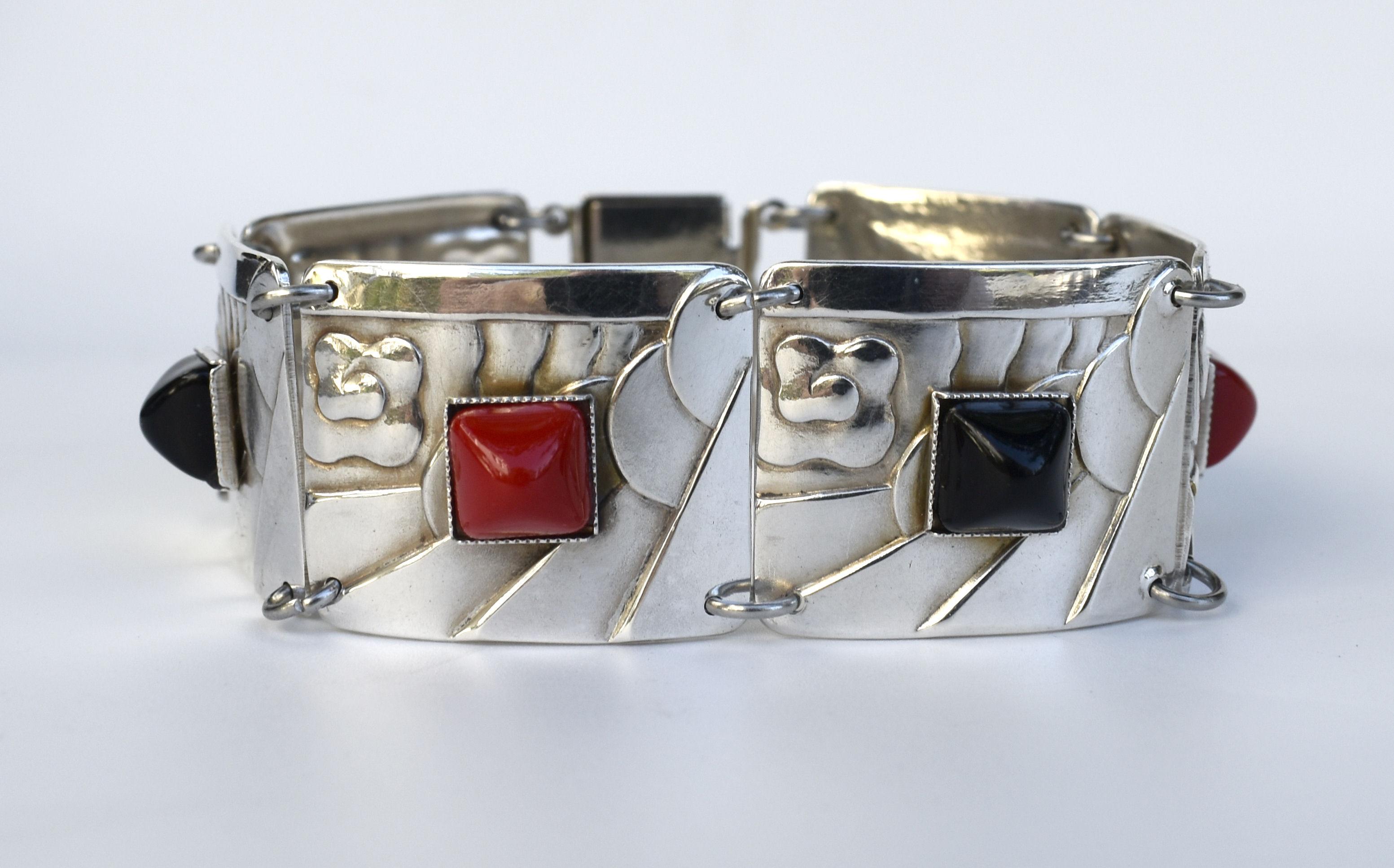 Art Deco Superbly Stylish Geometric Modernist Ladies Panel Bracelet For Sale 1