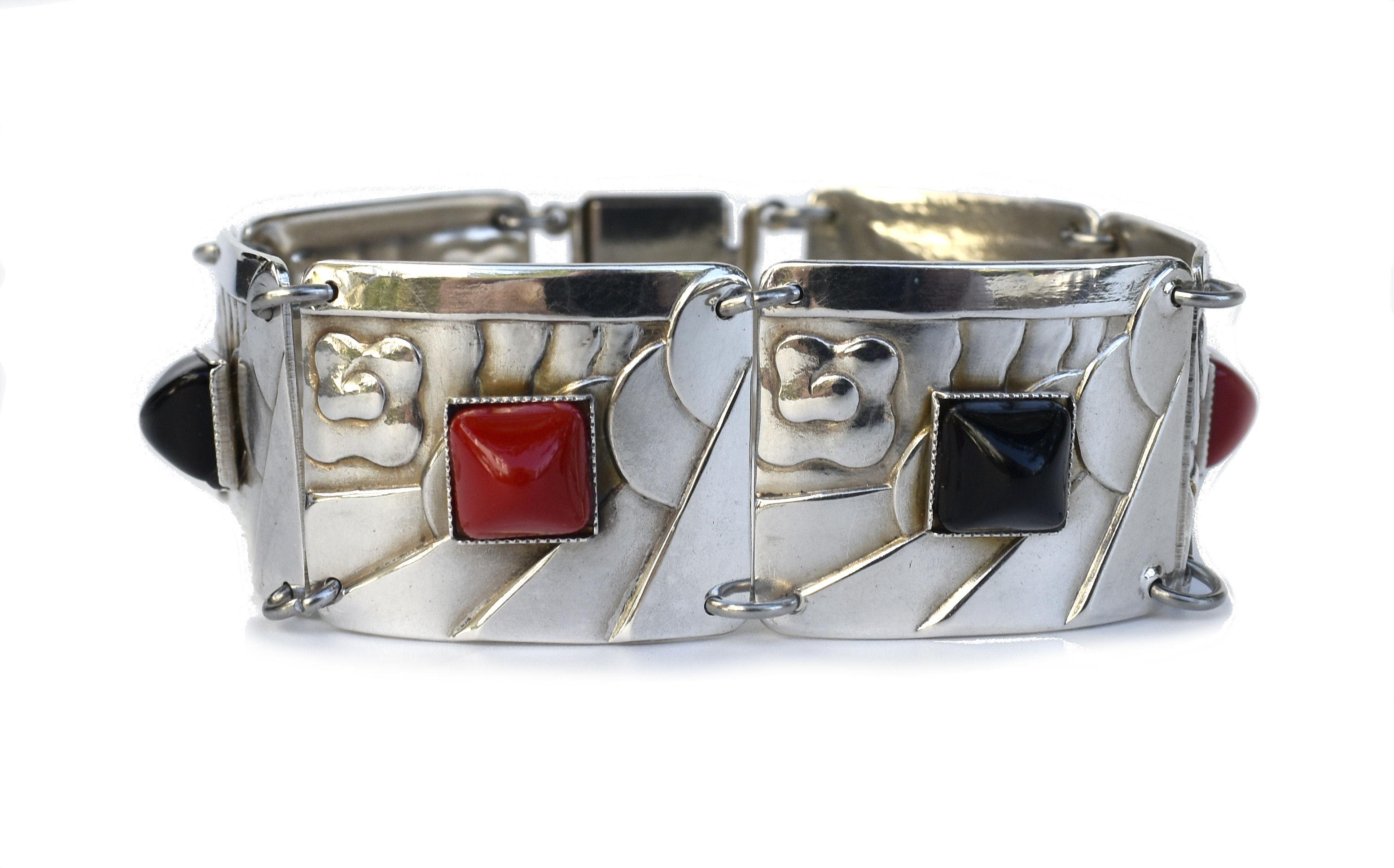 Art Deco Superbly Stylish Geometric Modernist Ladies Panel Bracelet For Sale 2