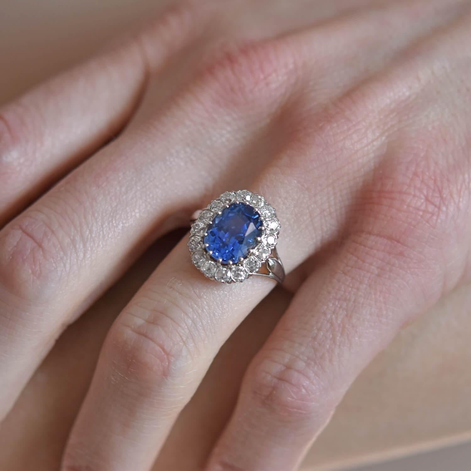 Art Deco Swedish 5.10 Carat Natural Ceylon Sapphire and Diamond Ring In Good Condition In Narberth, PA