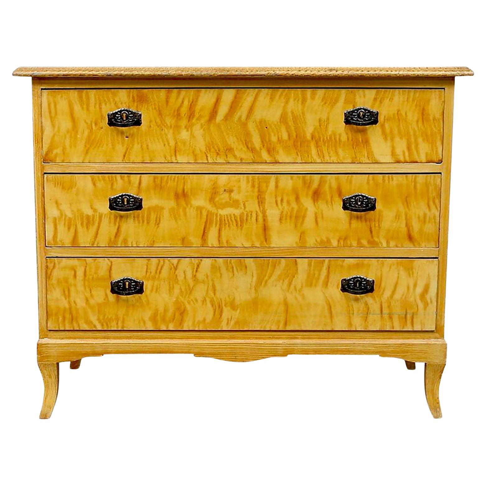 Schwedische Kommode im Art déco-Stil, Biedermeier geflammte goldene Birke Kommode A