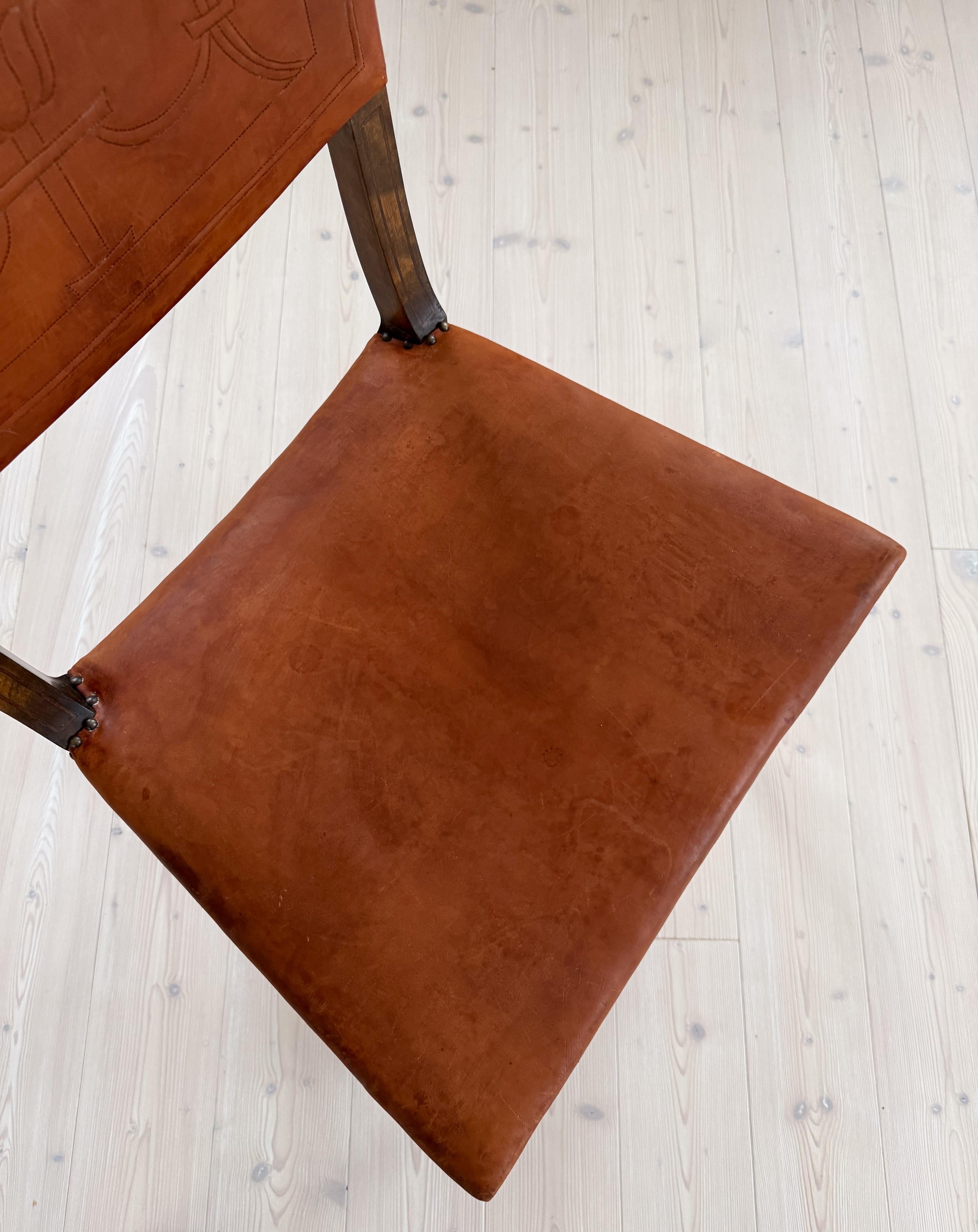 Art Deco Schwedischer Stuhl Kiefer und Leder Carl Bergsten 1929 im Angebot 10