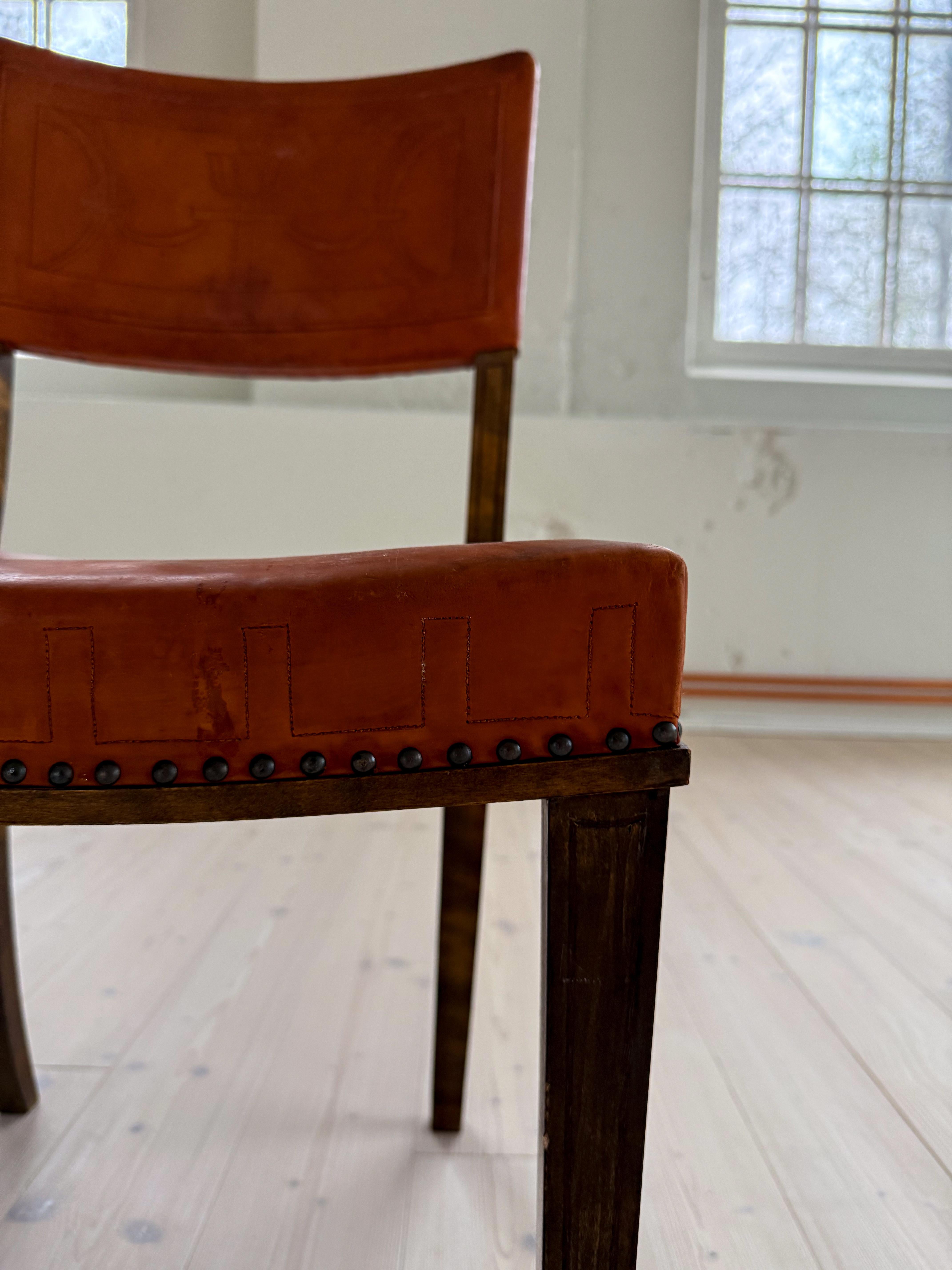 Art Deco Schwedischer Stuhl Kiefer und Leder Carl Bergsten 1929 im Angebot 2