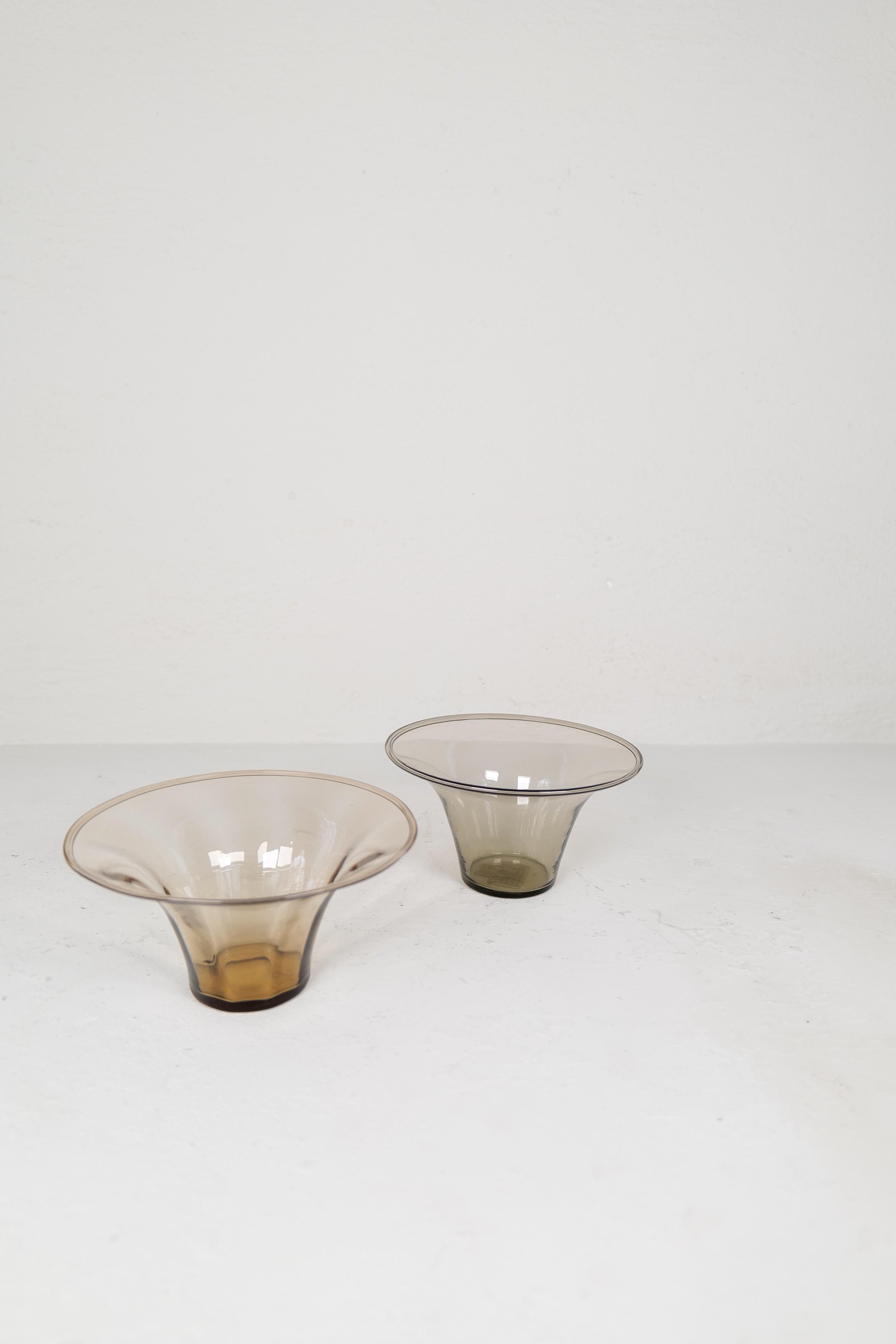 Art Déco / Grace svedese Set di 4 vasi di vetro Simon Gate Orrefors Svezia anni '20 in vendita 2