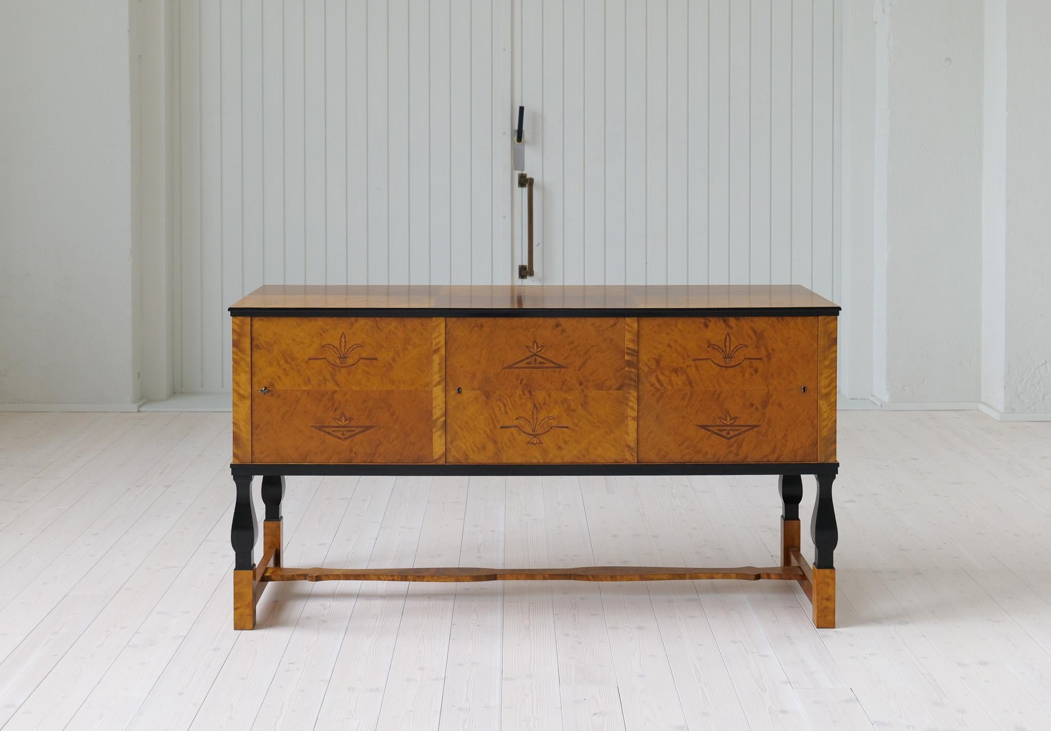 Betulla Art Déco / Credenza svedese Carl Malmsten 