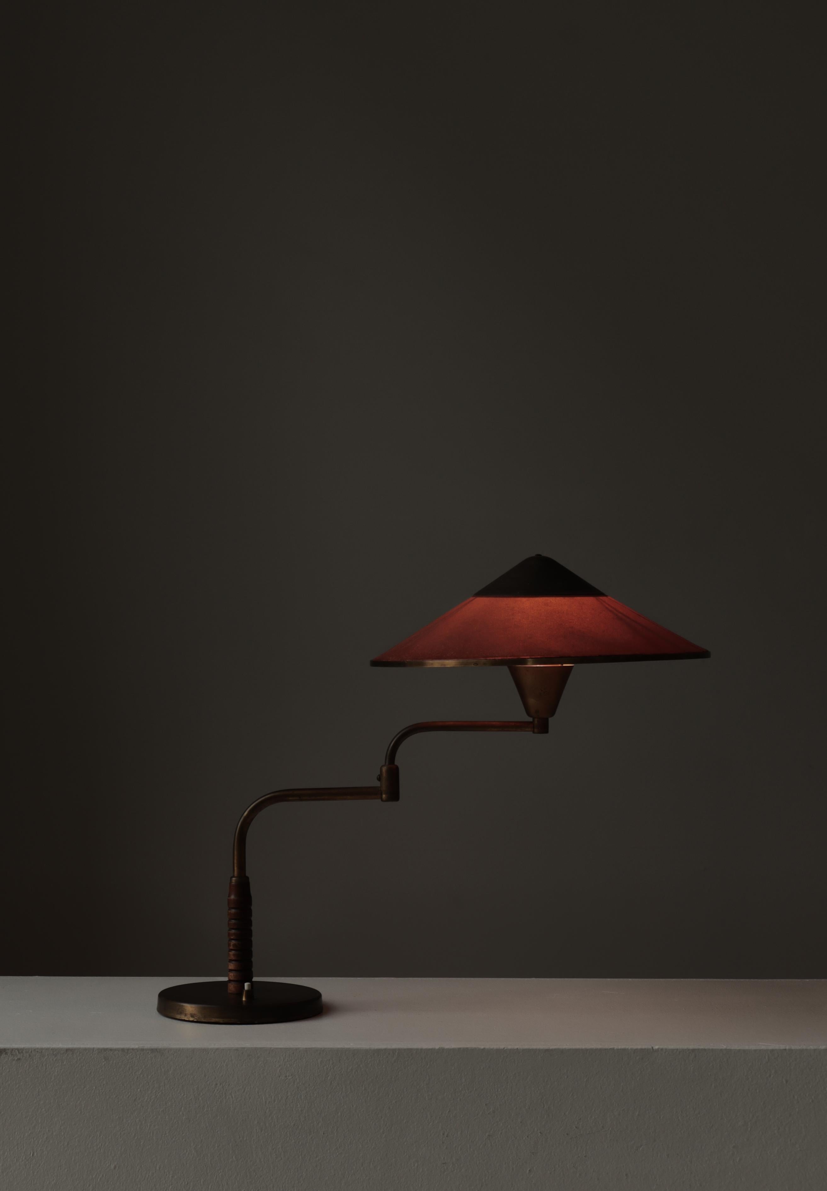 Art Deco Swing Desk Lamp in Patinated Brass by LYFA, Denmark, 1930s in vendita 4