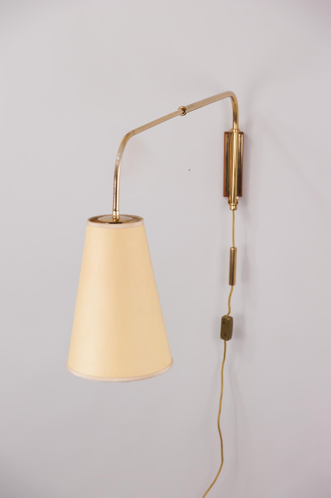 Brass Art Deco Swiveling and Extendable Wall Lamp, circa 1950s