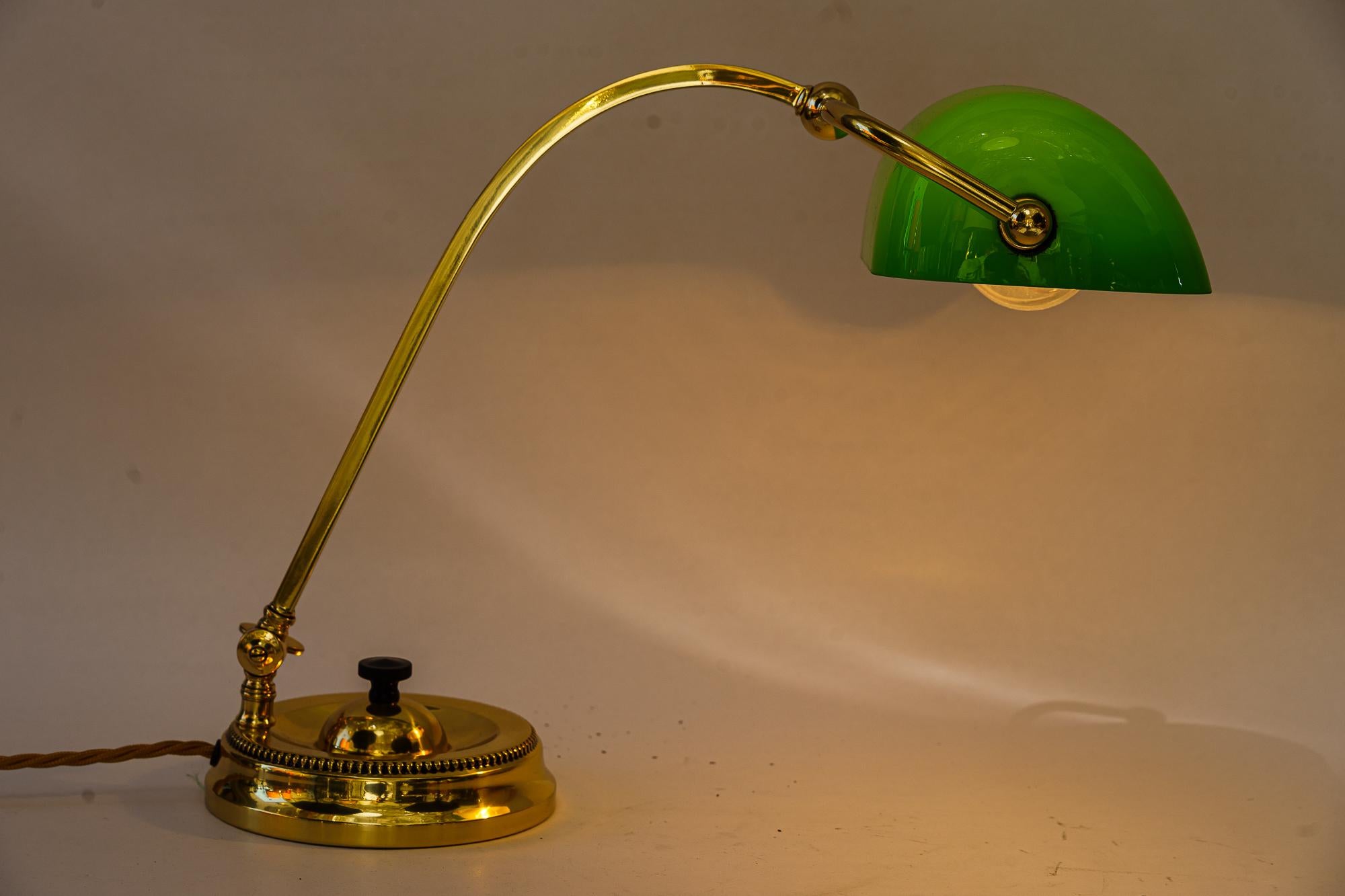 Art Deco swiveling banker table lamp with green glass vienna around 1920s For Sale 1