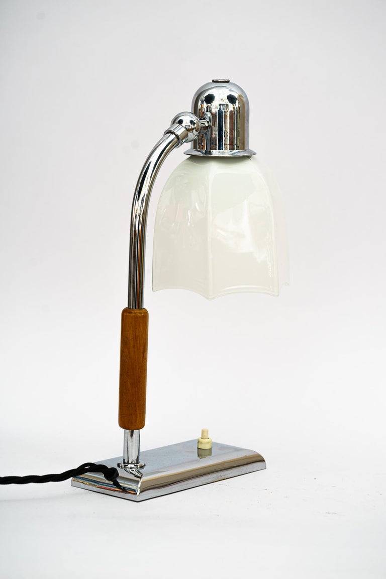 Art Deco Swiveling Chrome Table Lamp Vienna Around 1920s For Sale 4