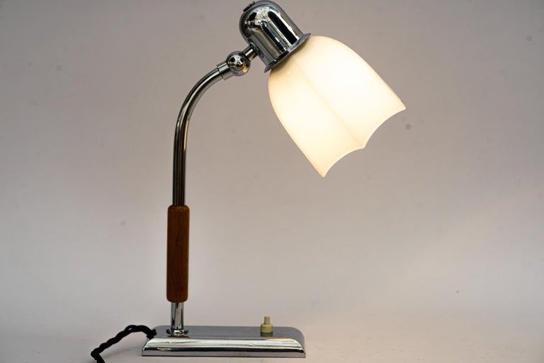 Art Deco Swiveling Chrome Table Lamp Vienna Around 1920s For Sale 8