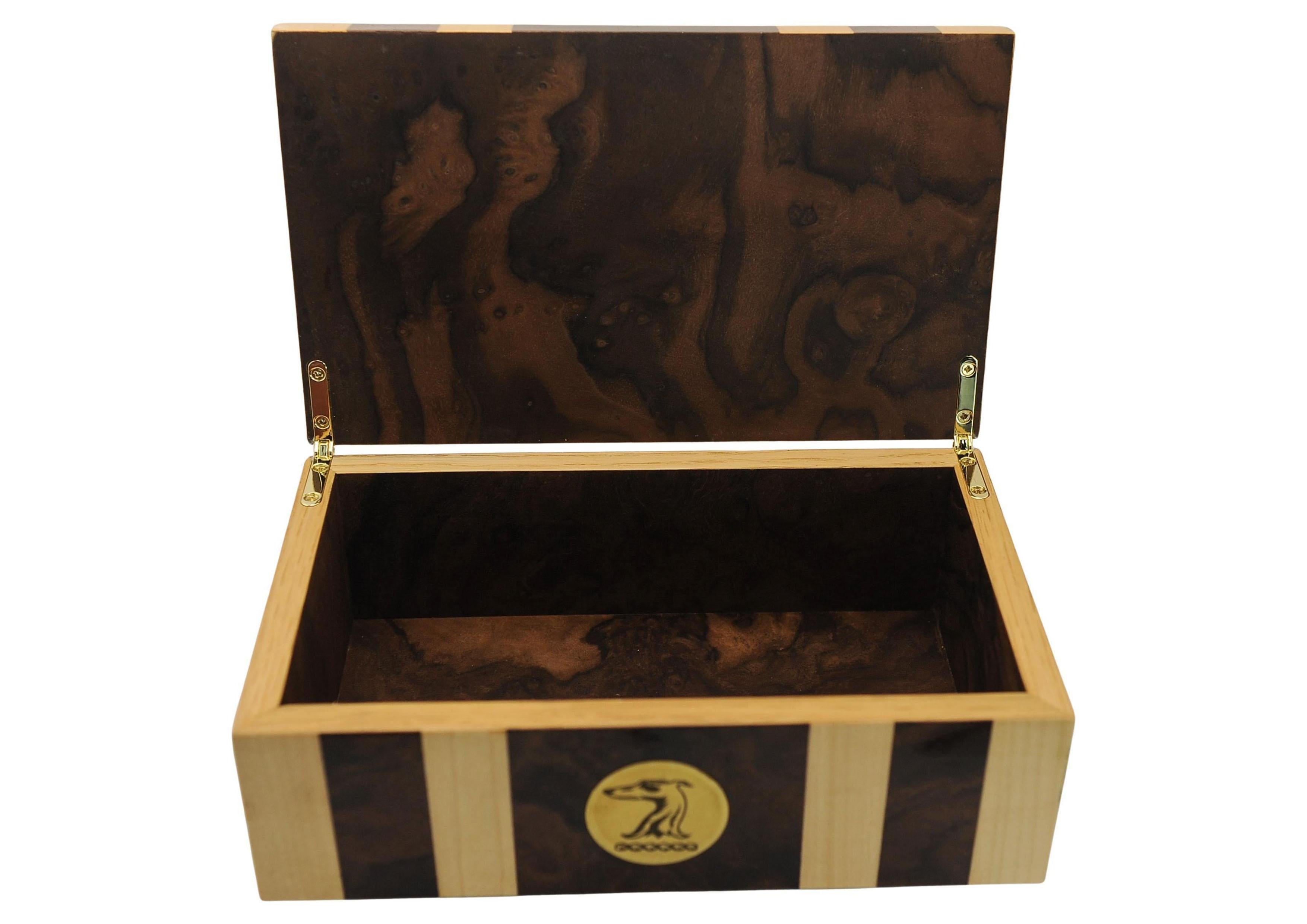 Scatola per sigari Art Deco in sicomoro e radica di noce con custodia per sigari in pelle in vendita 2