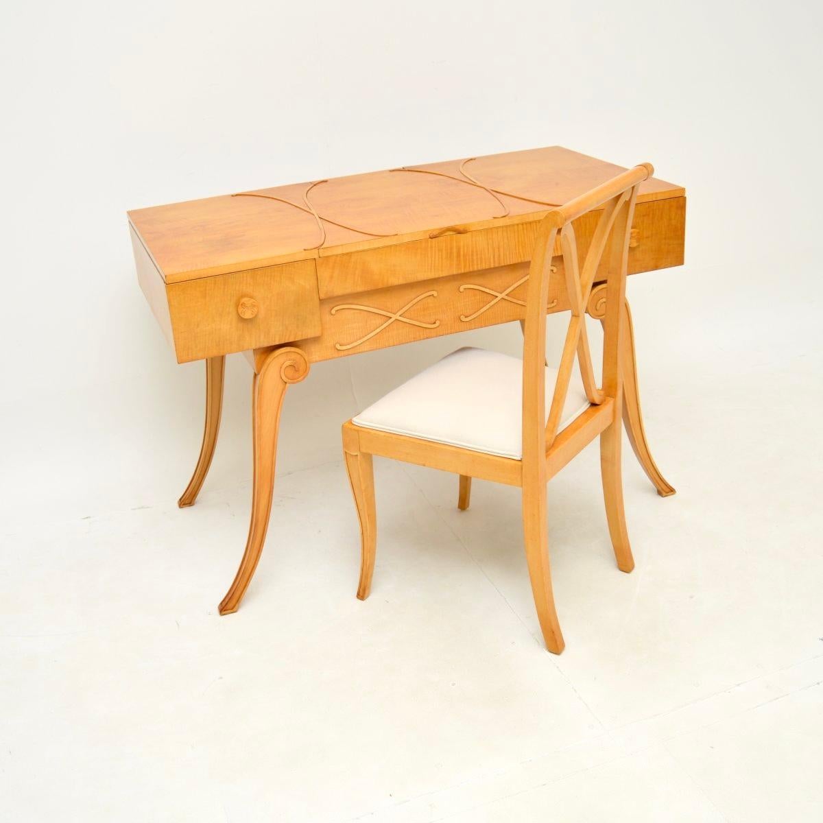 British Art Deco Sycamore Dressing Table and Chair by Hille For Sale