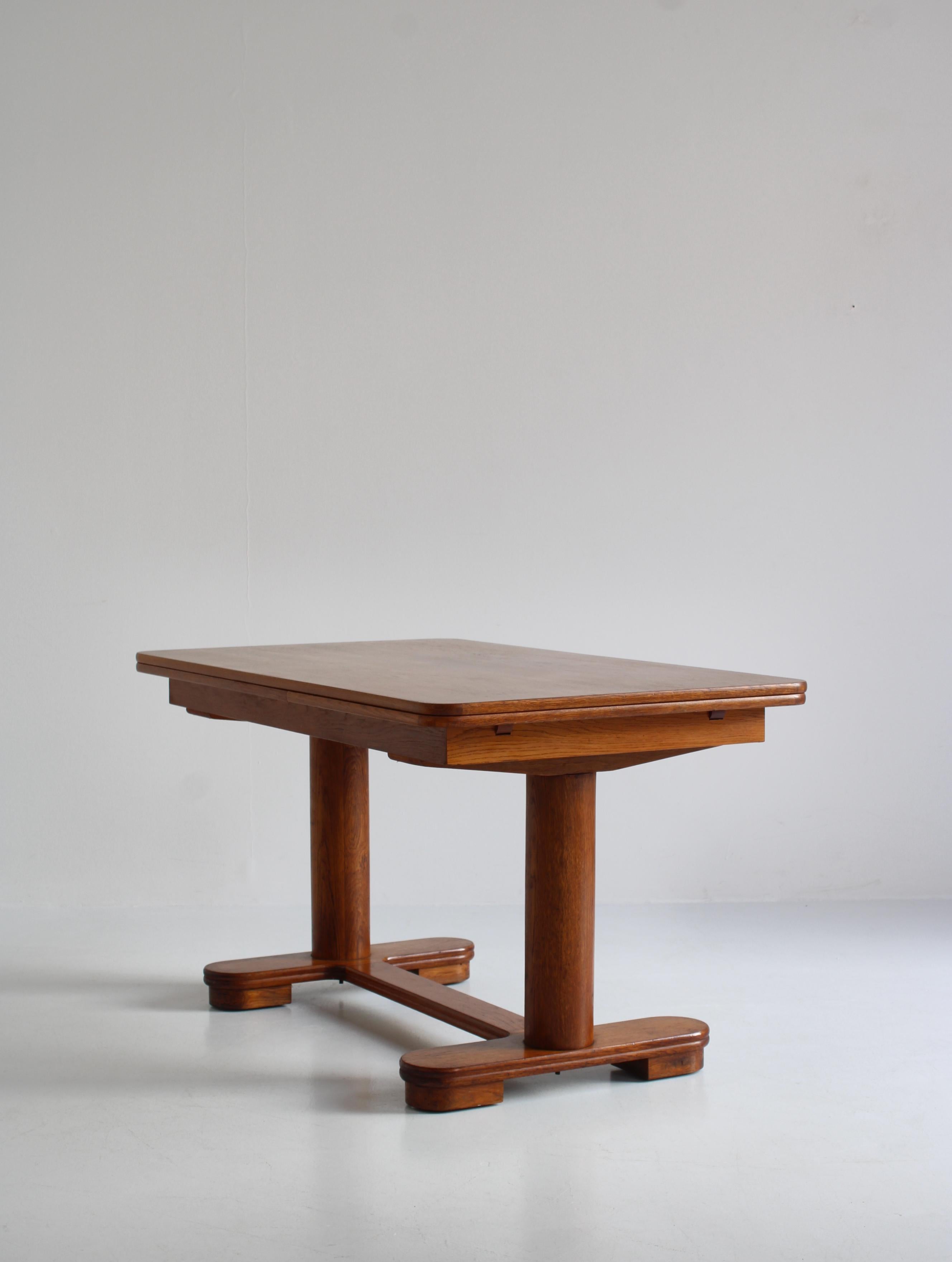 Mid-20th Century Art Deco Table by Danish Cabinetmaker in Patinated Oak, 1930s For Sale