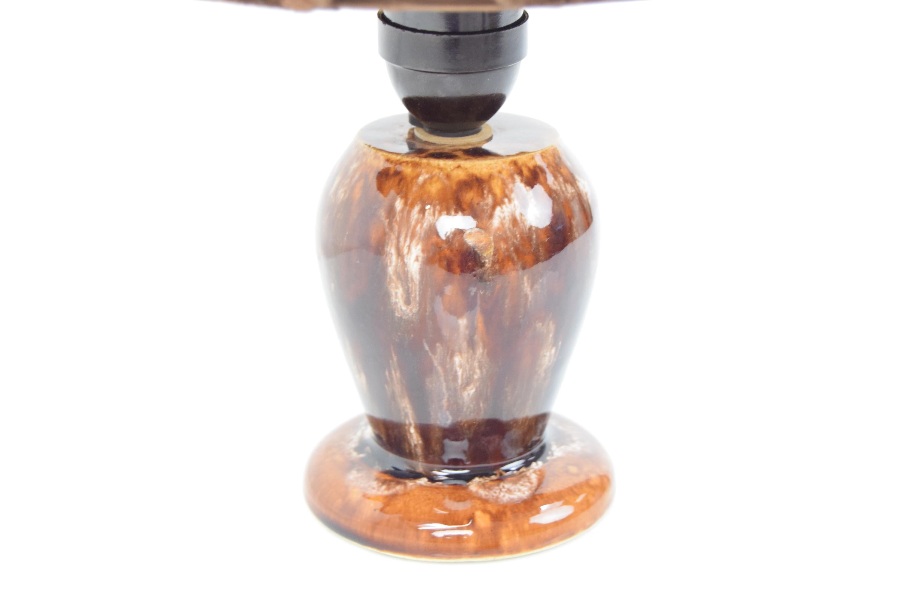 Lampe de table en céramique Art déco, années 1930 en vente 1