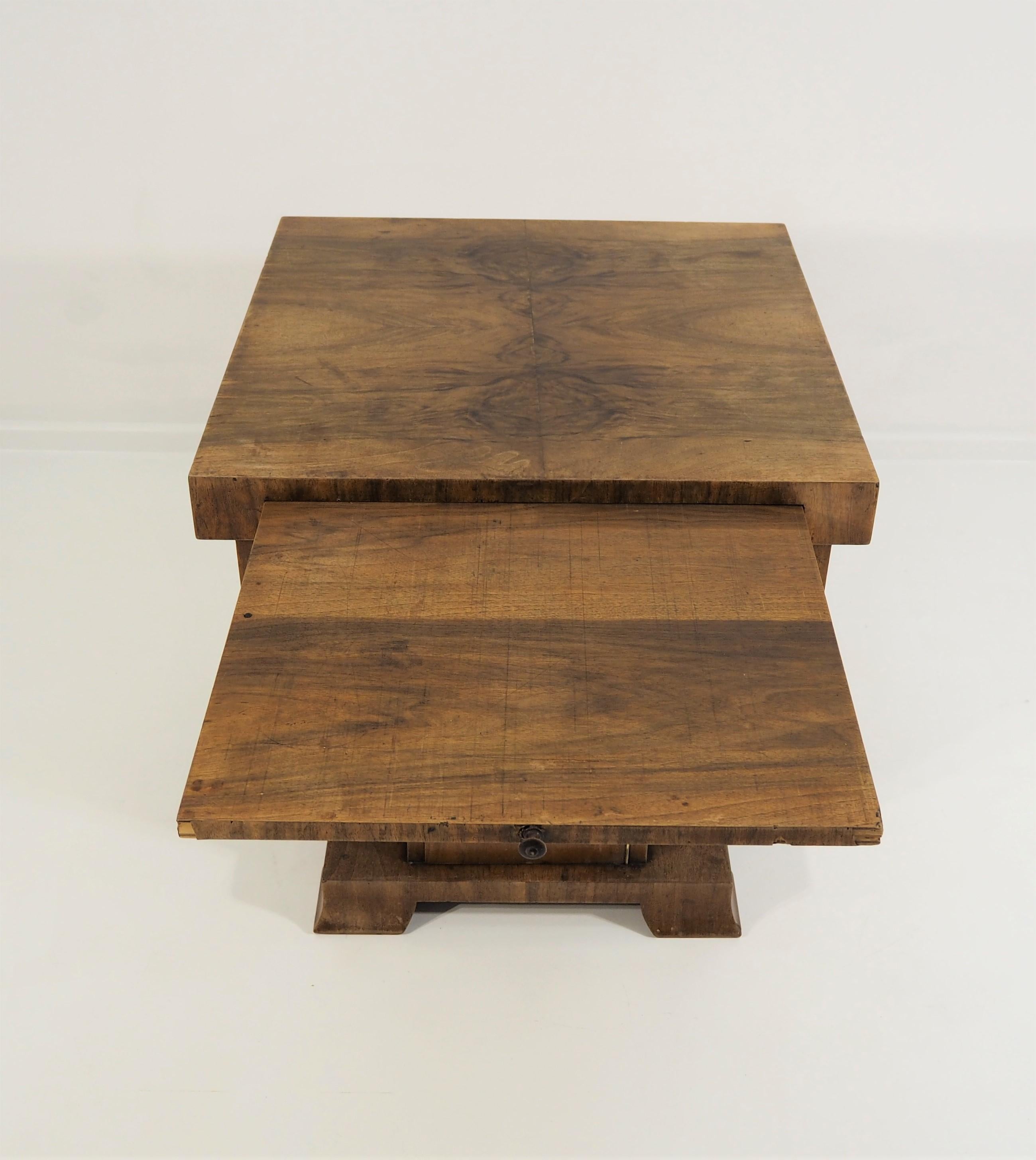 Art Deco walnut table. This table was designed and made in the circa 1940s in the former Czechoslovakia. The material is walnut veneer. Dimensions: Height 64cm, length 65cm, width 65cm. Original condition and fully functional.