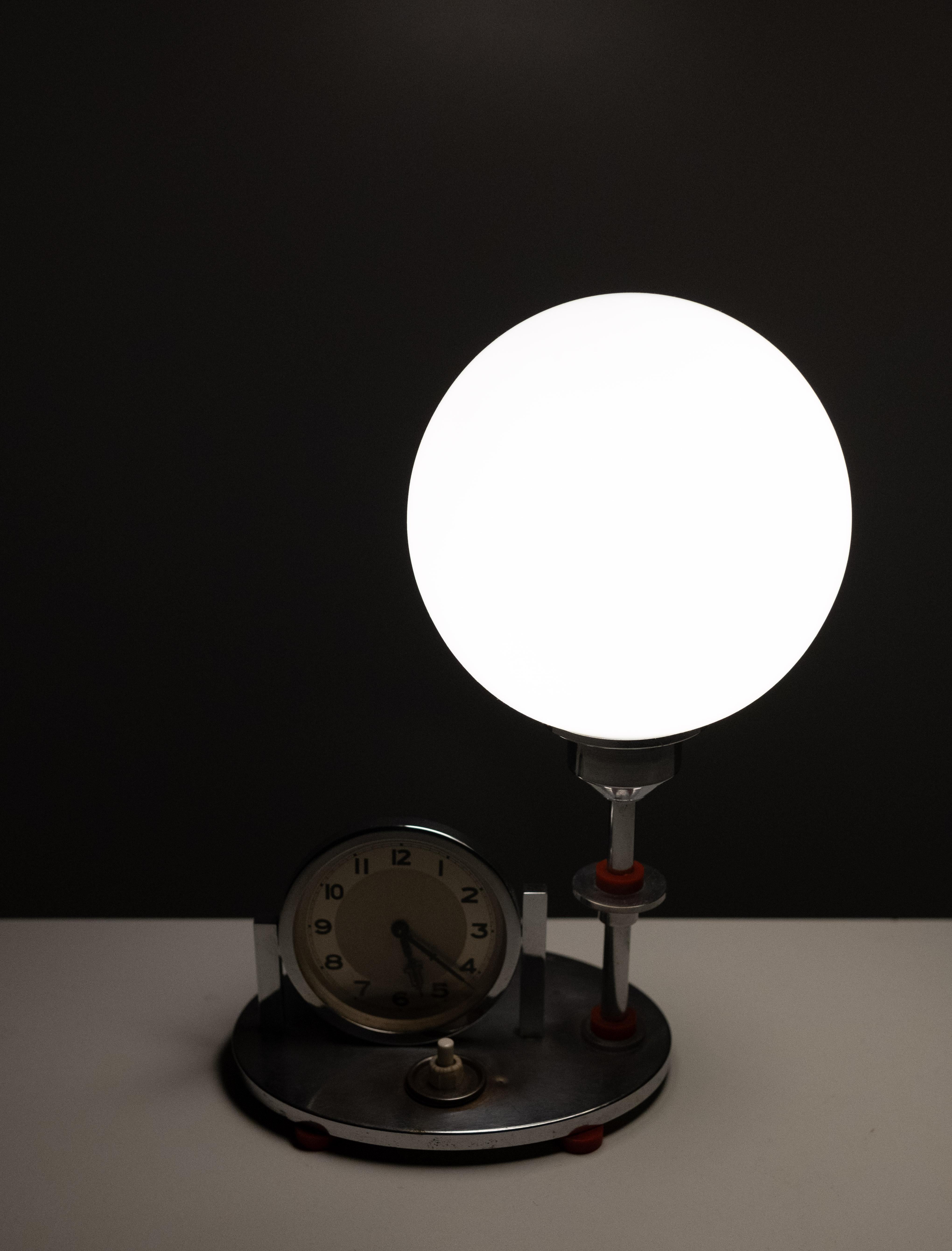 Art deco Table Clock and Lamp 1930s  Germany For Sale 4