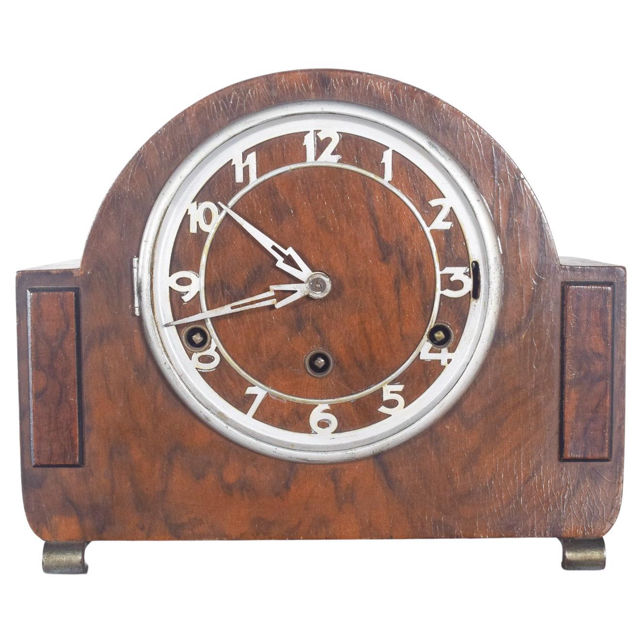 Horloge de table Art Déco en Wood Wood foncé
