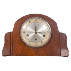 Art Deco Tischuhr Light Wood Frame