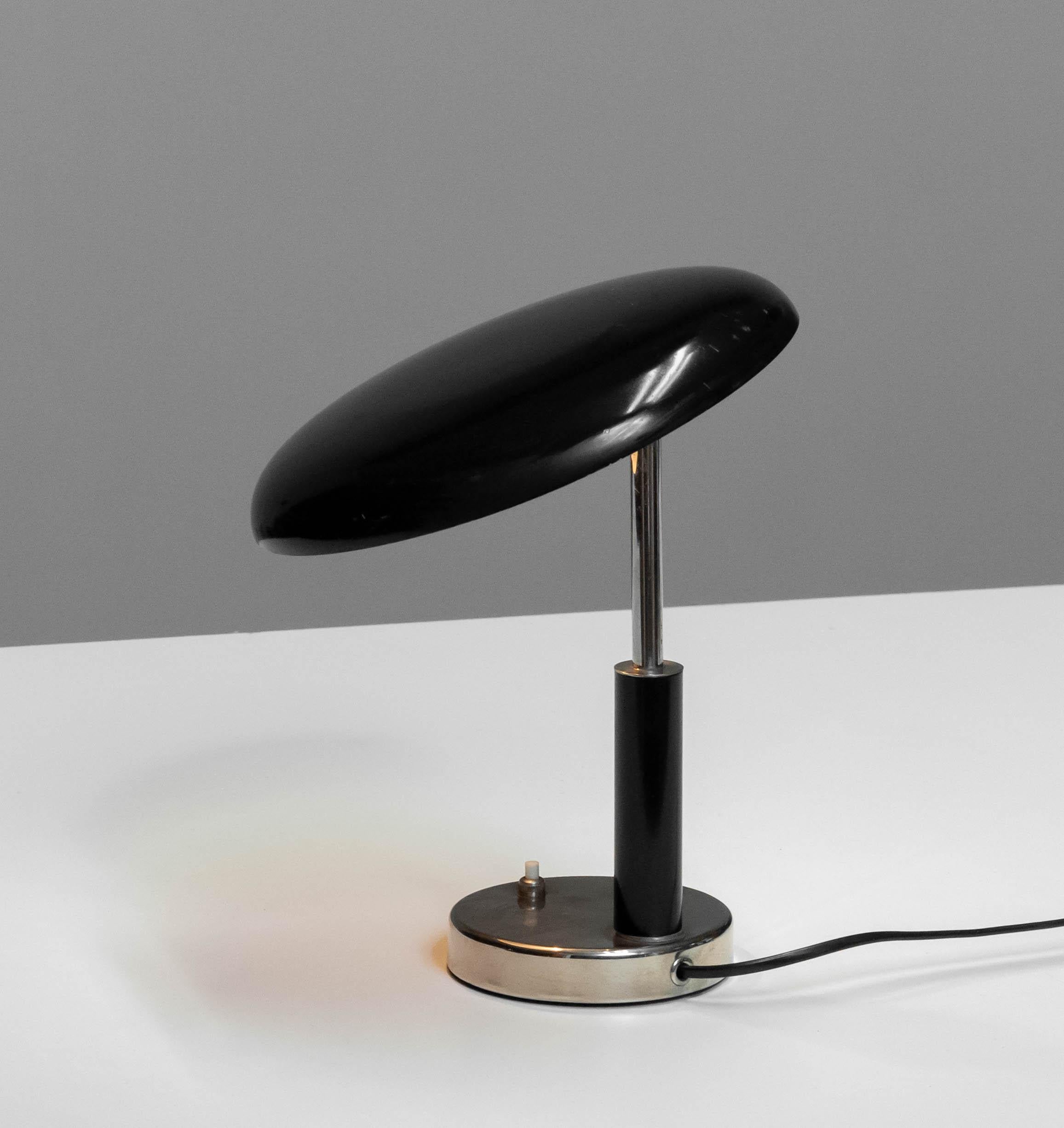 Art Deco Table / Desk Lamp with Fixed Tilted Black Lacquered Shade 1930s For Sale 1
