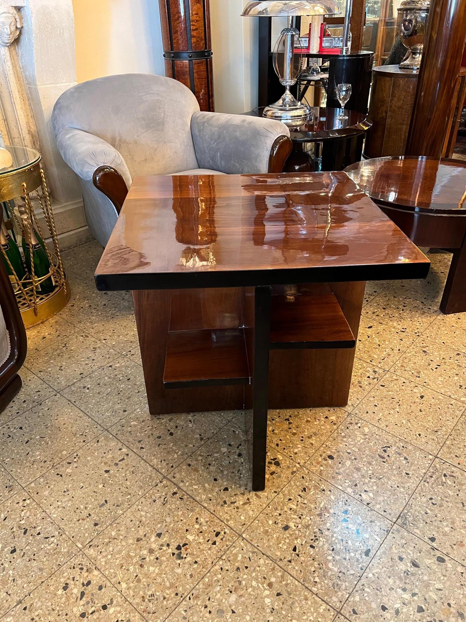 Art-Déco-Tisch, Frankreich, 1930, aus Holz (Mitte des 20. Jahrhunderts) im Angebot