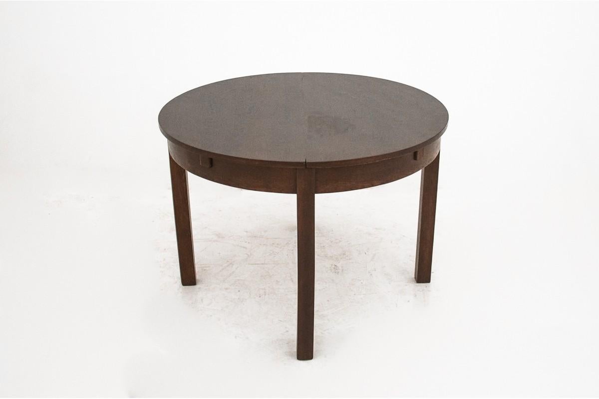 Dimensions:

H 78cm

Ave. 110cm

The table has two additional 50cm inserts. The diameter after unfolding 210cm.