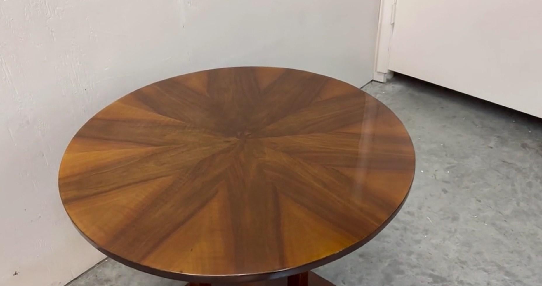 Art Deco Table in Wood, French, 1930 For Sale 16
