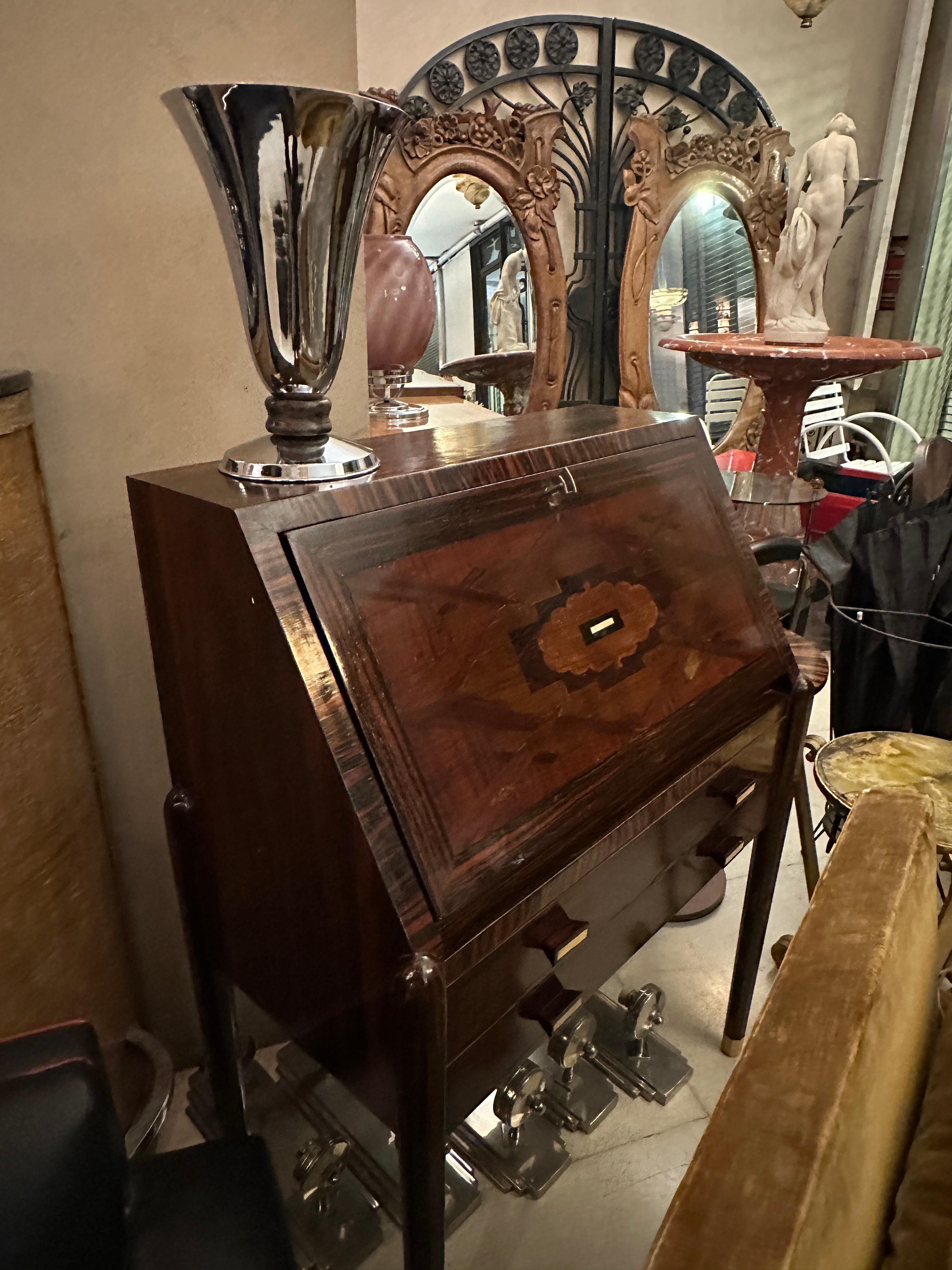 Lámpara de Mesa Art Decó 1920, Francia, Materiales: Madera y Cromo en venta 9