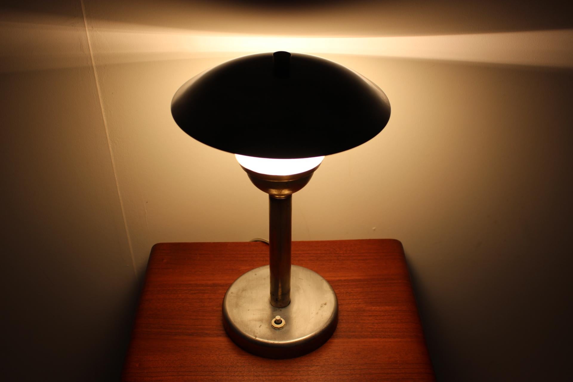 Metal Art Deco Table Lamp, 1930s For Sale