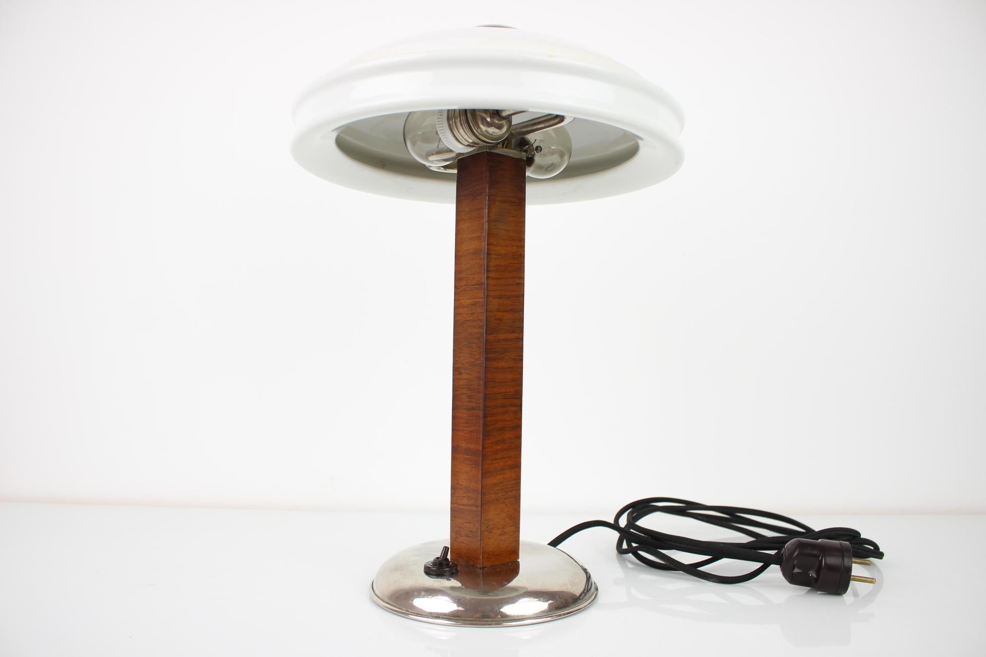 Tchèque Lampe de table Art Déco, années 1930 en vente