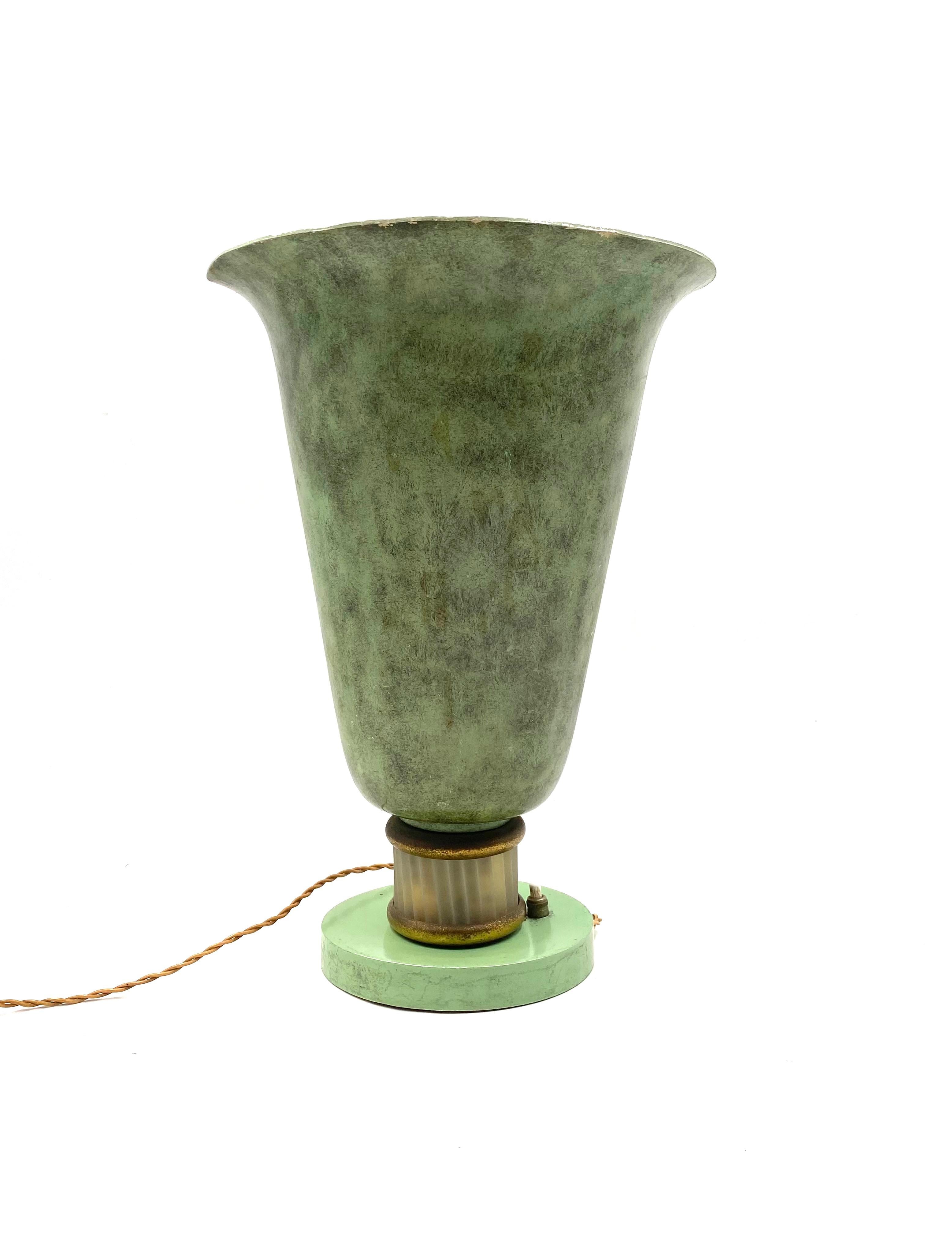 Art-Deco-Tischlampe, Edmond Etling zugeschrieben, Frankreich, ca. 1920er Jahre im Zustand „Relativ gut“ im Angebot in Firenze, IT