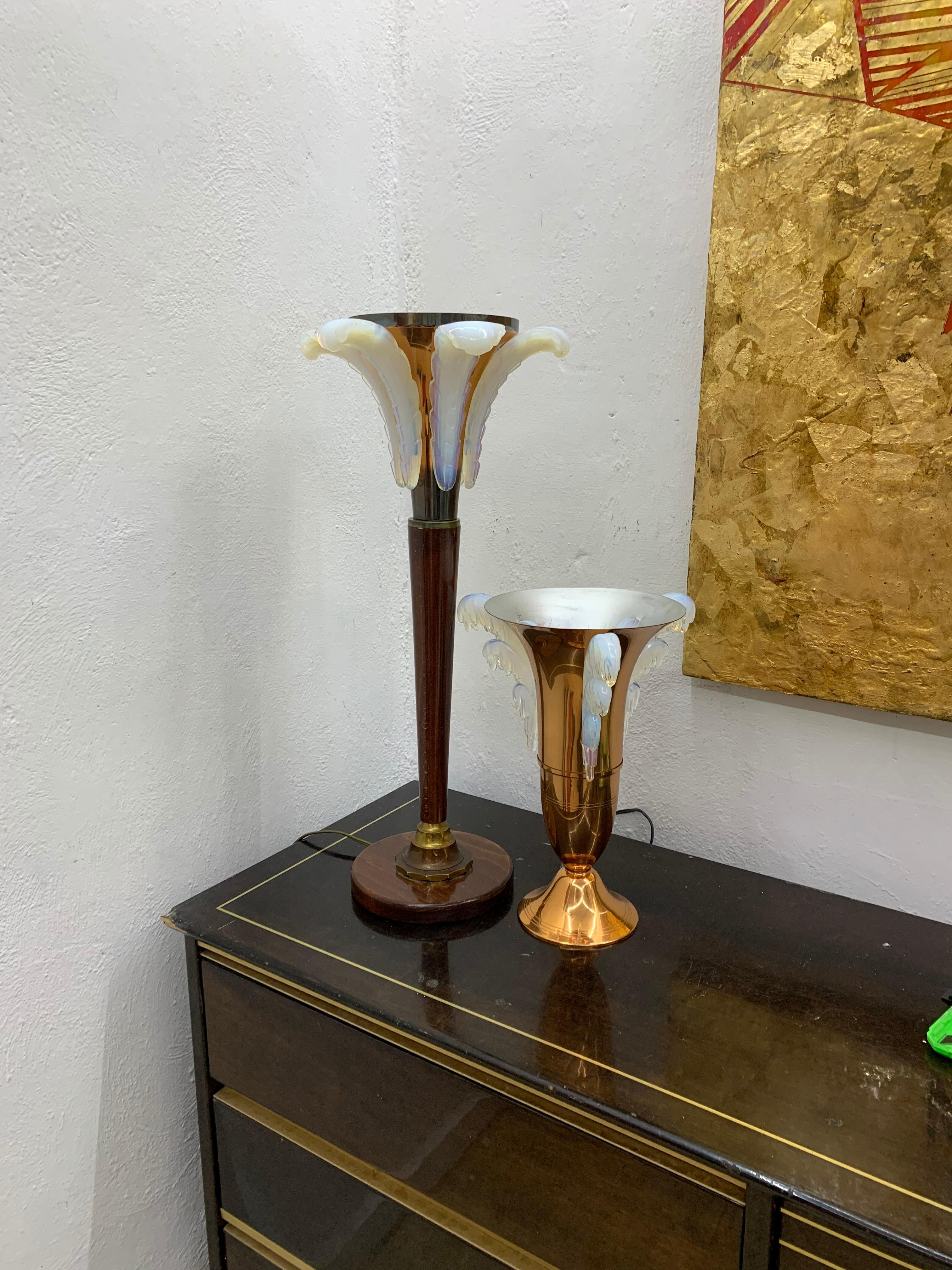 Lampe de table Art Déco attribuée à Petitot:: verre signé EZAN:: France circa 1940s 4